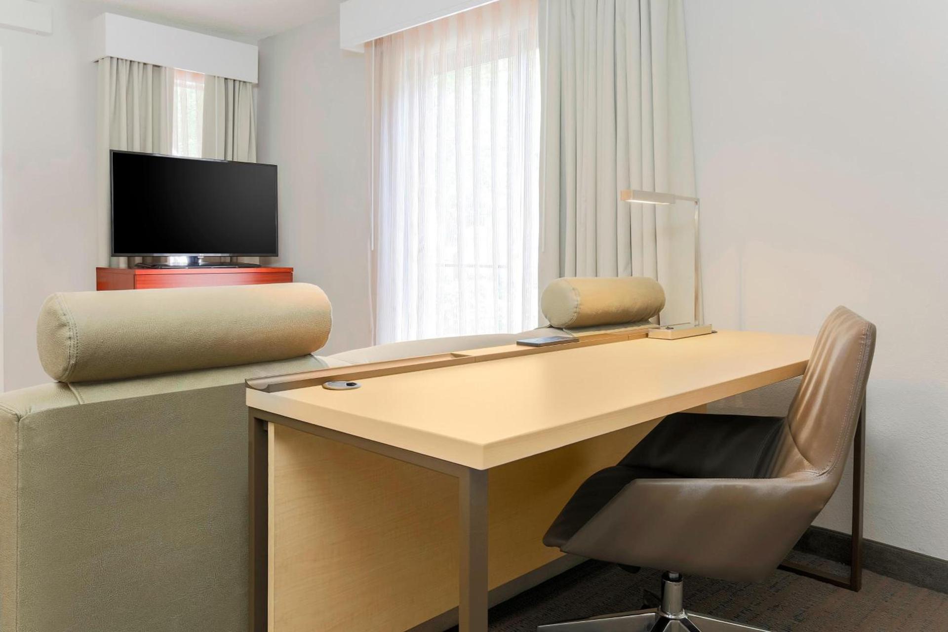 Residence Inn Chicago Deerfield photo 8