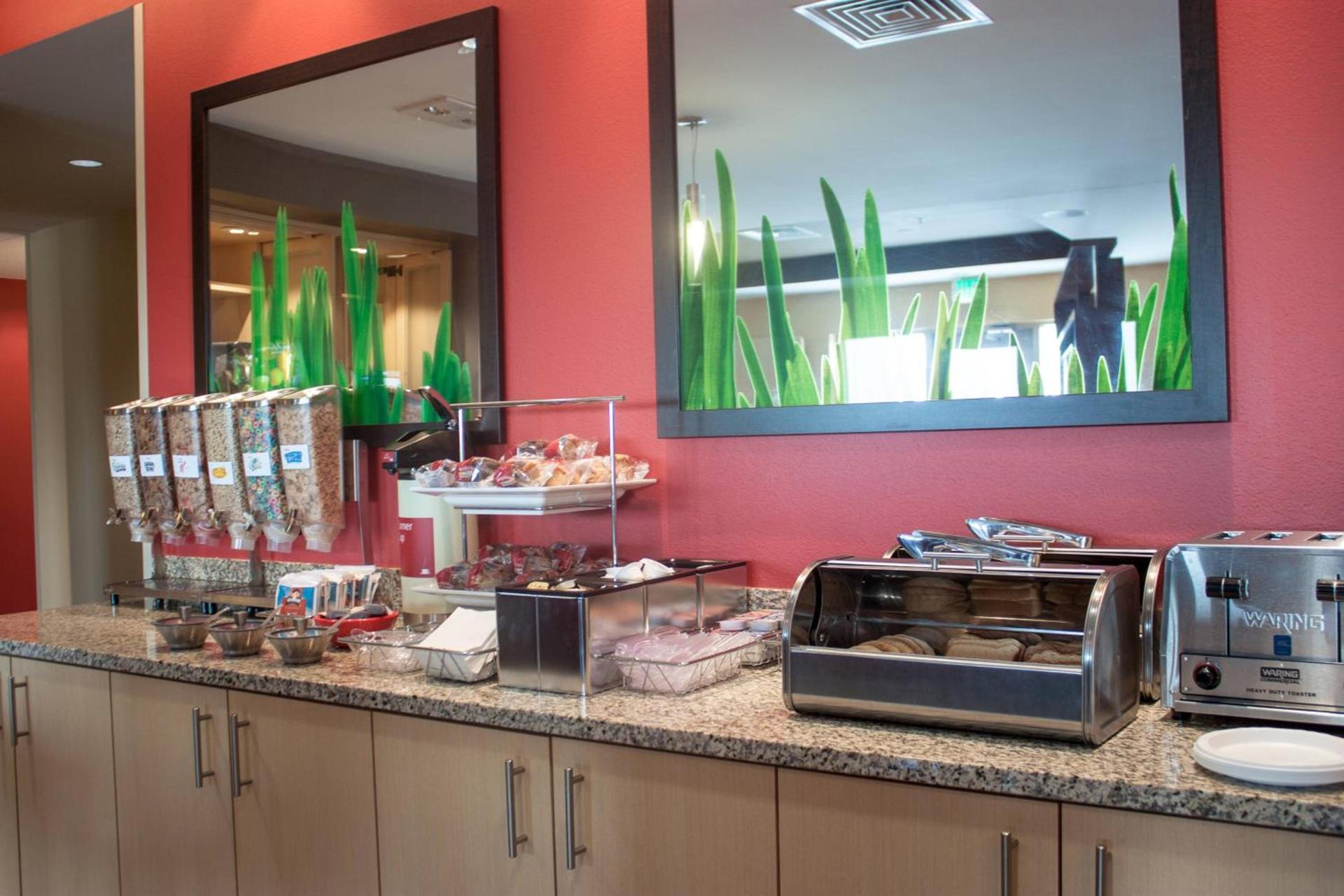 TownePlace Suites by Marriott Beaumont Port Arthur photo 10