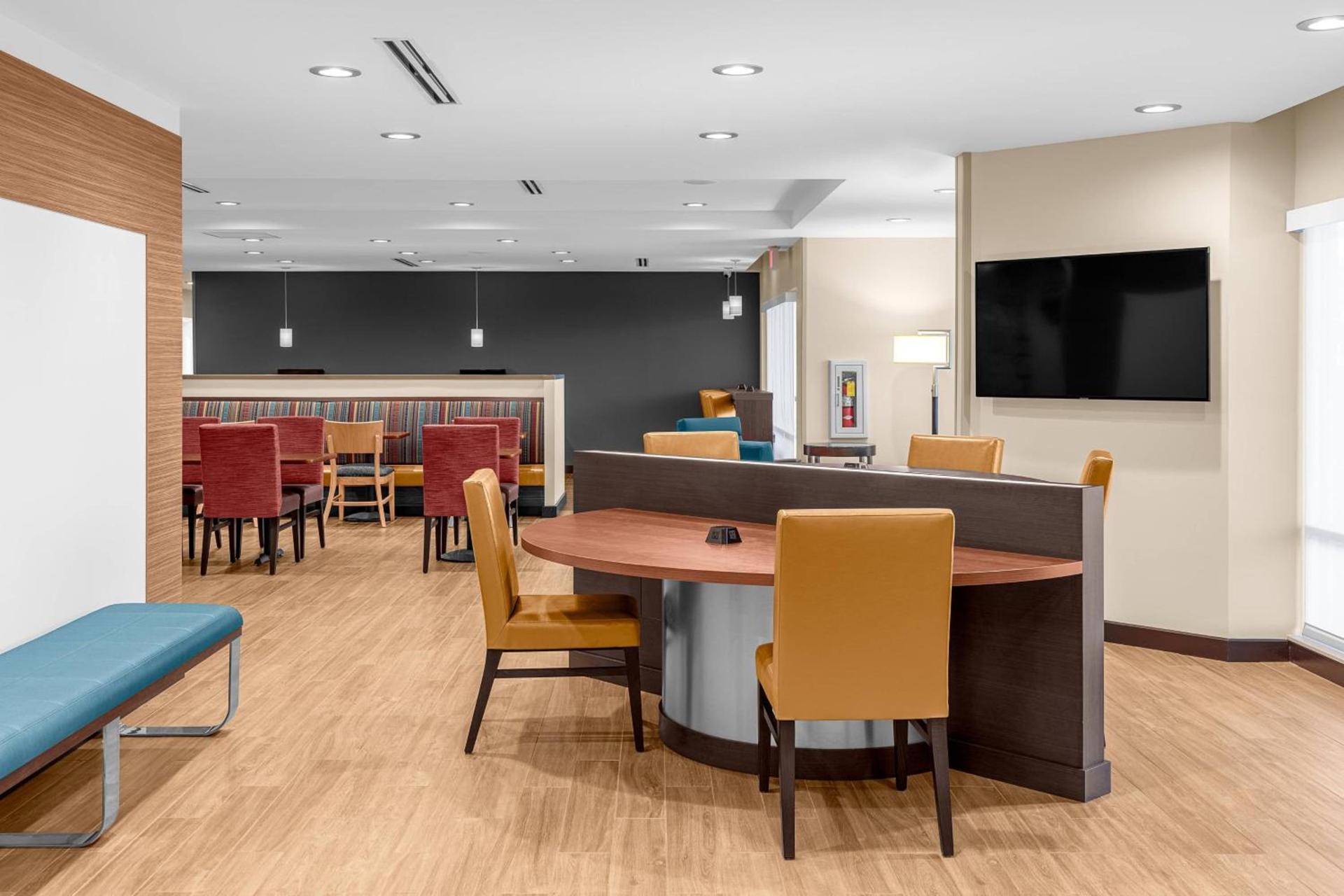 TownePlace Suites Cincinnati Fairfield photo 6