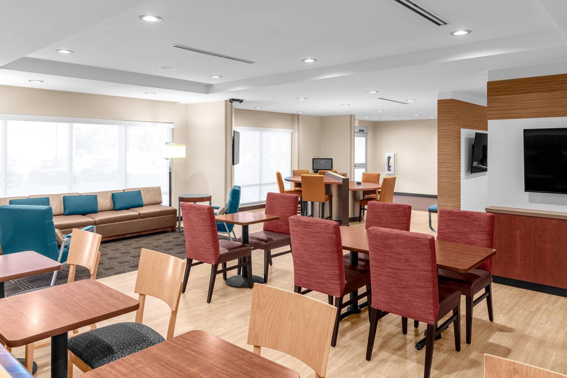 TownePlace Suites Cincinnati Fairfield photo 27