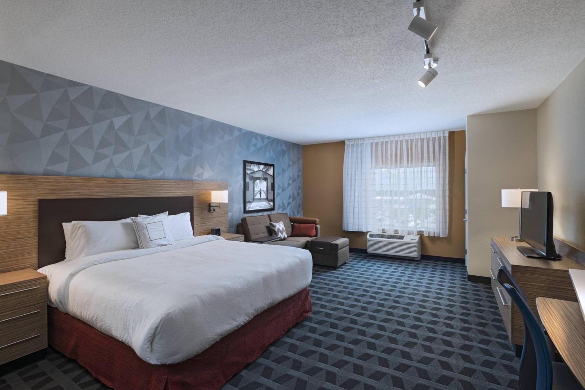 TownePlace Suites by Marriott Naples photo 13