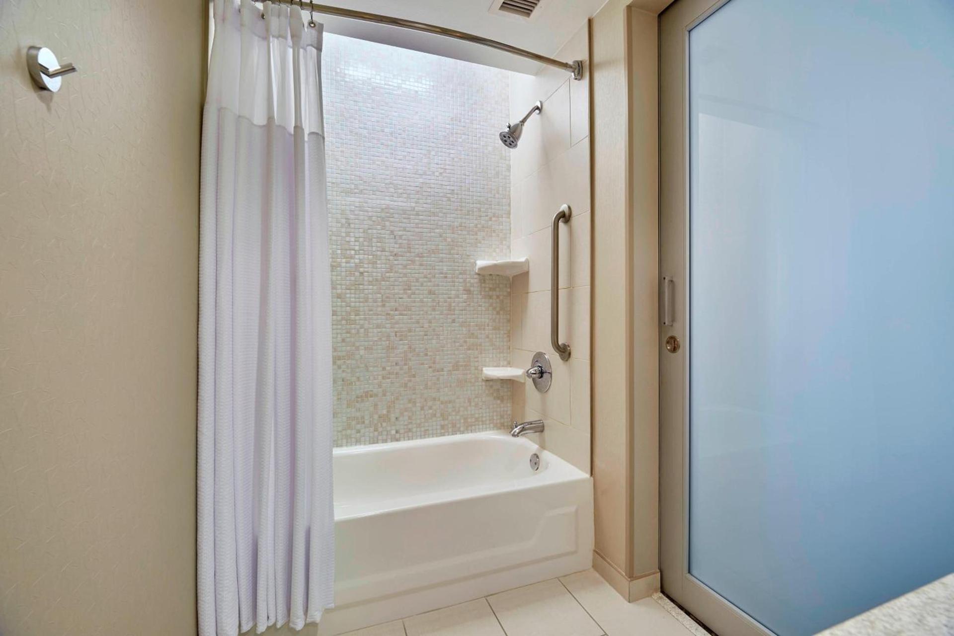 SpringHill Suites by Marriott Las Vegas Convention Center photo 30