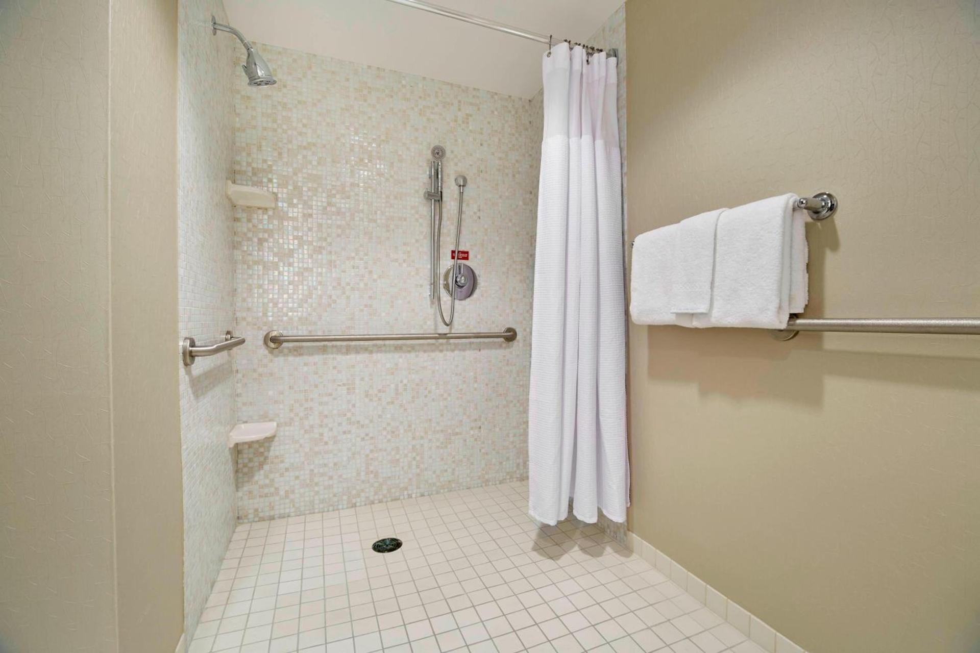 SpringHill Suites by Marriott Las Vegas Convention Center photo 33