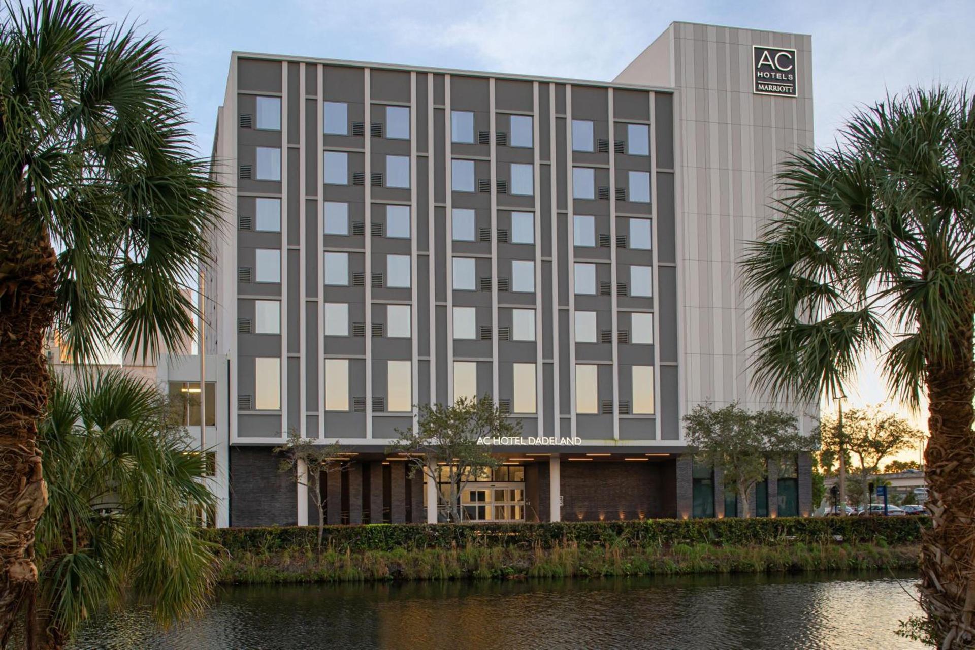 AC Hotel by Marriott Miami Dadeland photo 9