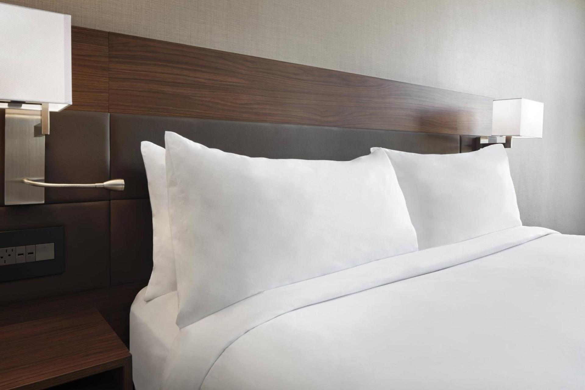 AC Hotel by Marriott Miami Dadeland photo 22
