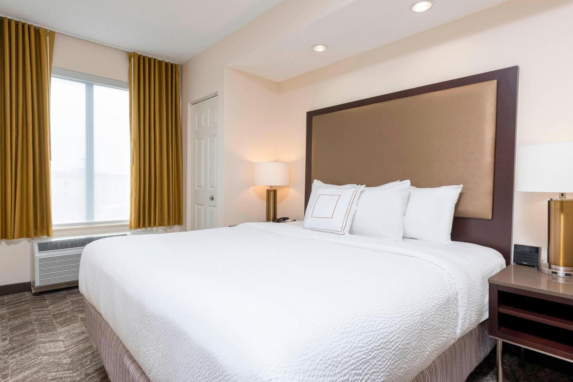 SpringHill Suites Grand Rapids North photo 14