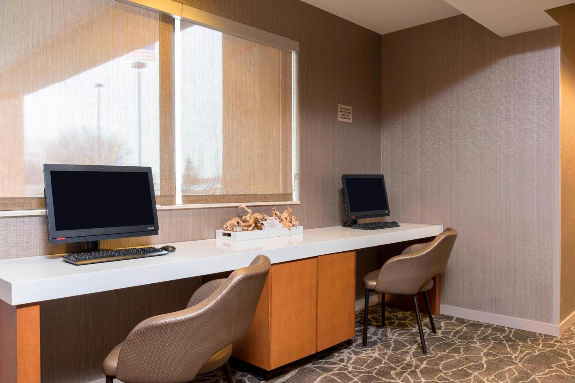 SpringHill Suites Grand Rapids North photo 19