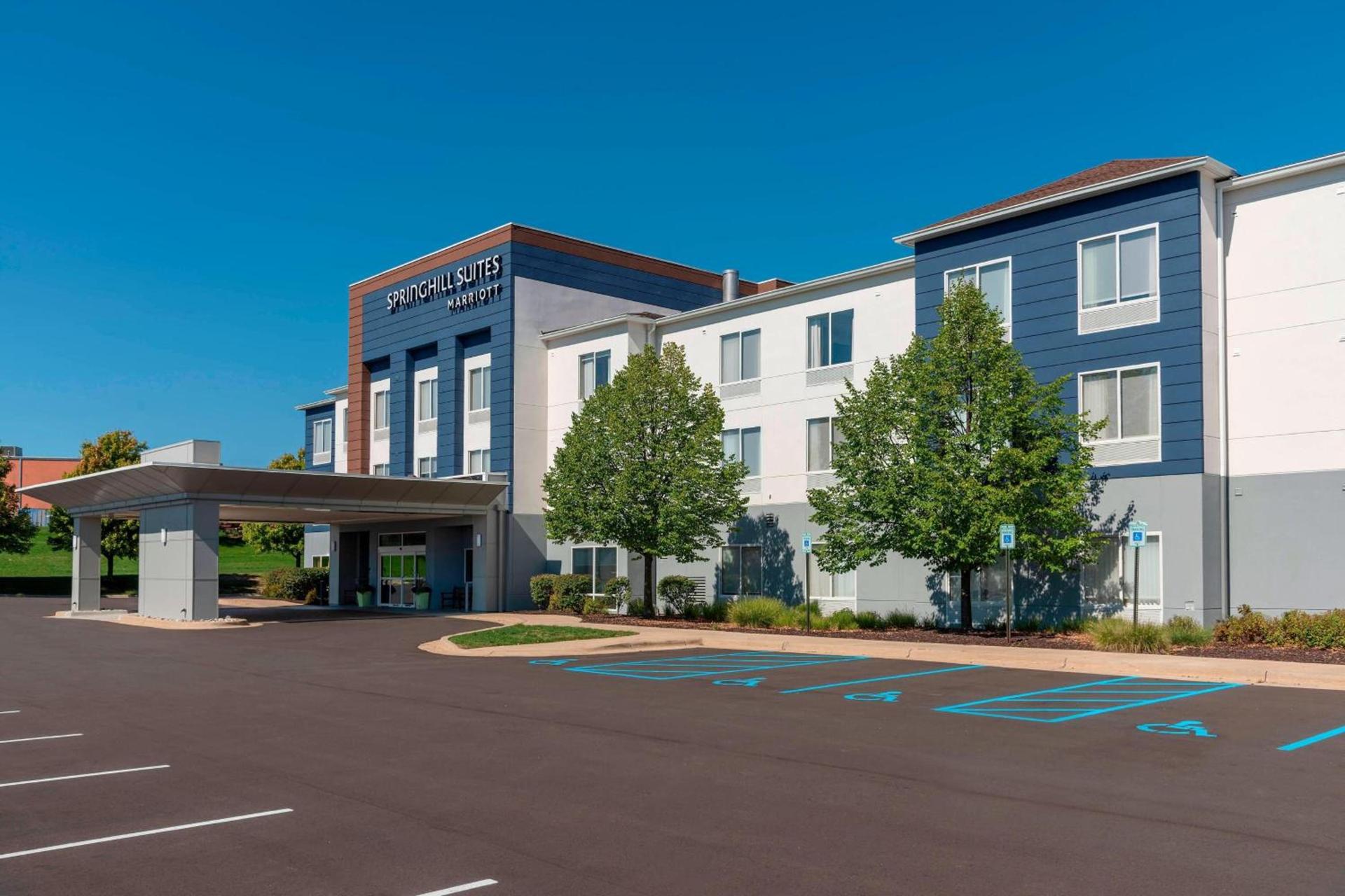 SpringHill Suites Grand Rapids North photo 3