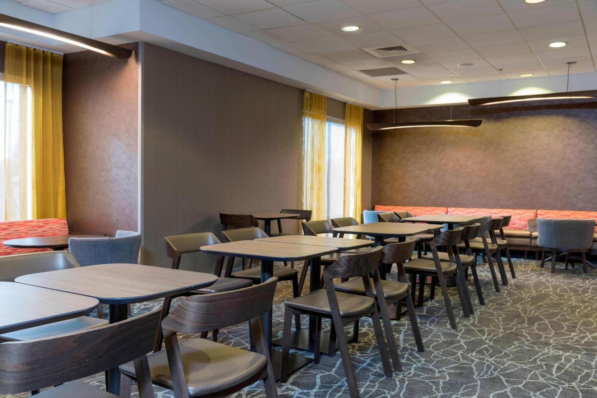 SpringHill Suites Grand Rapids North photo 23