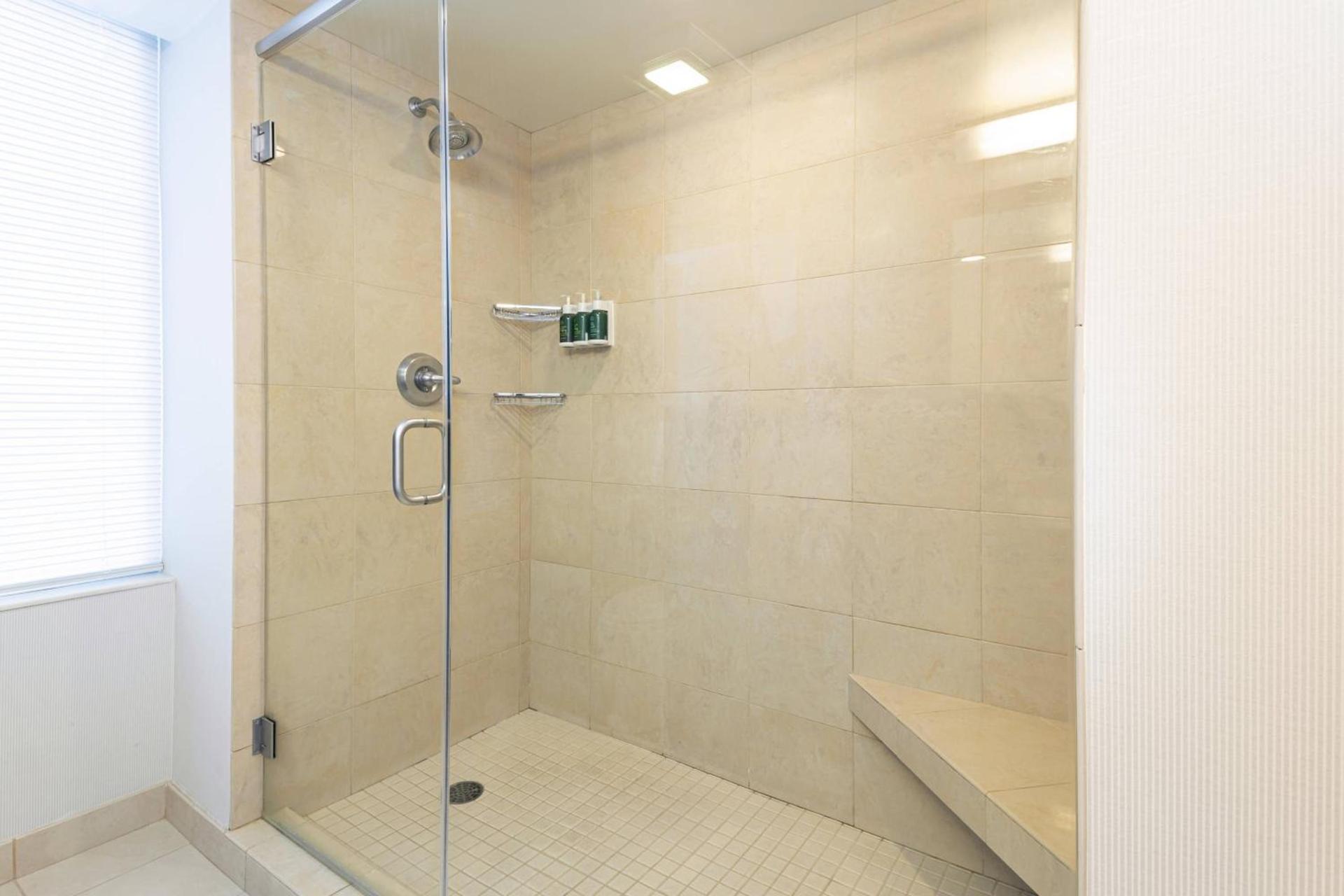 Courtyard by Marriott Charlottesville - University Medical Center photo 17
