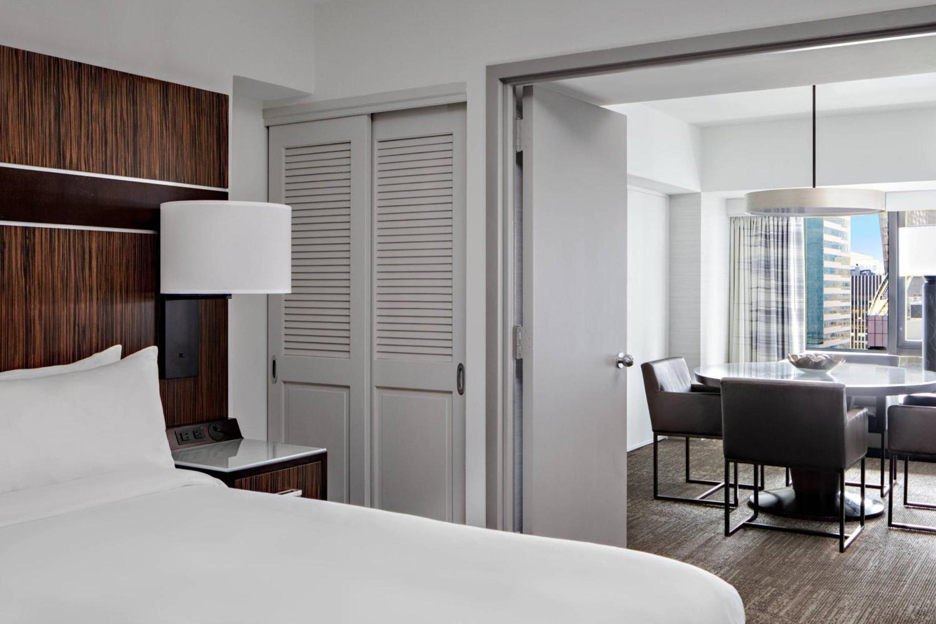 New York Marriott Marquis photo 32