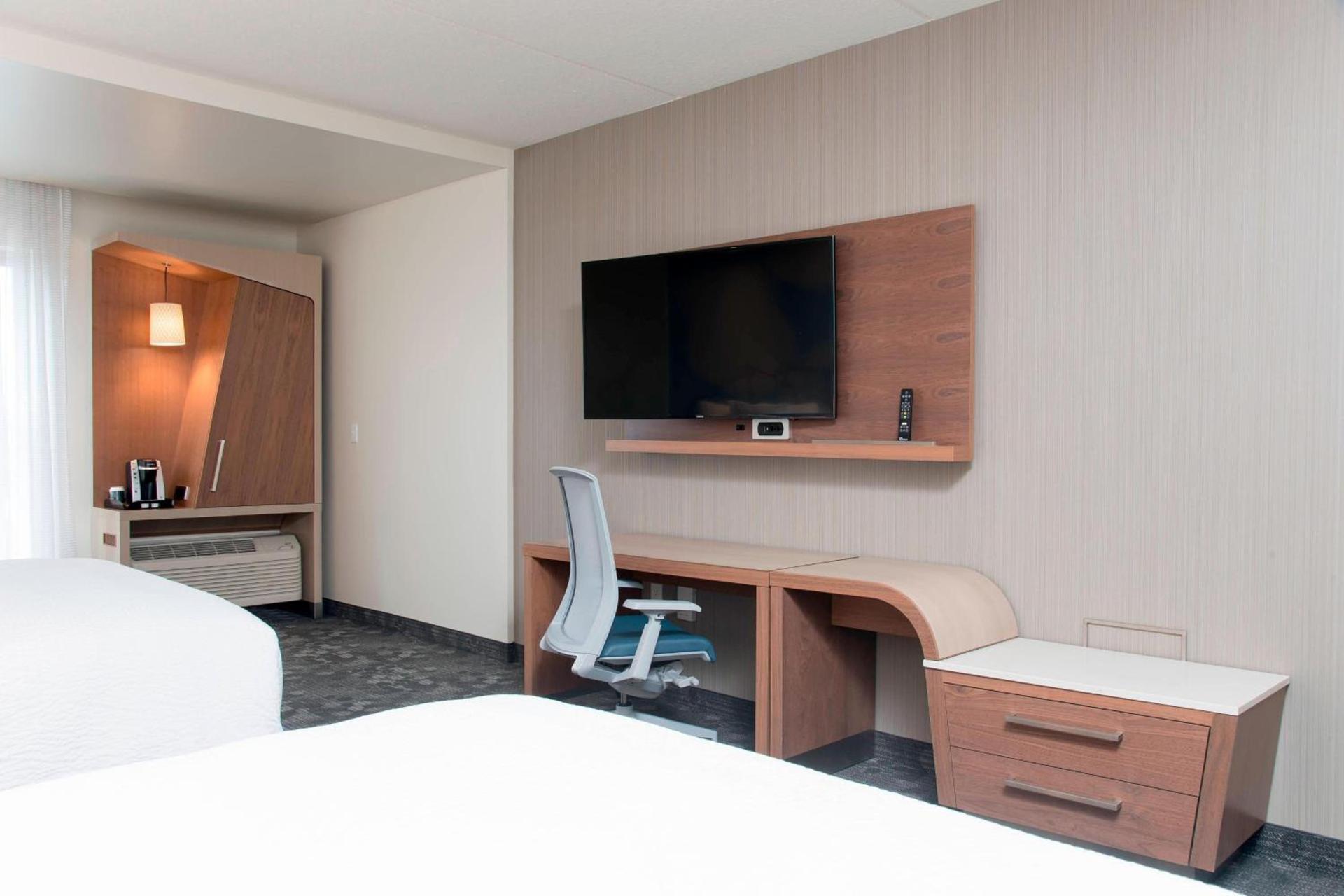 Courtyard by Marriott Holland Downtown photo 10