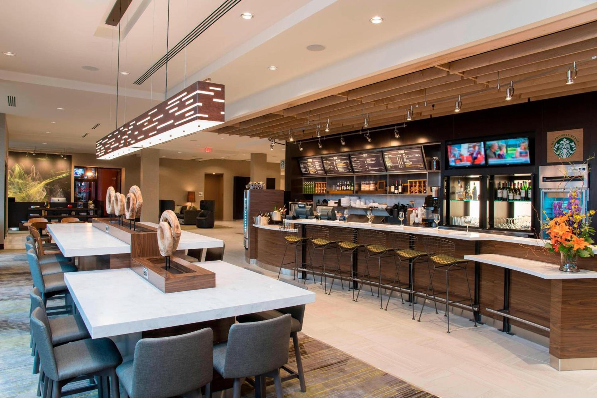 Courtyard by Marriott Holland Downtown photo 32