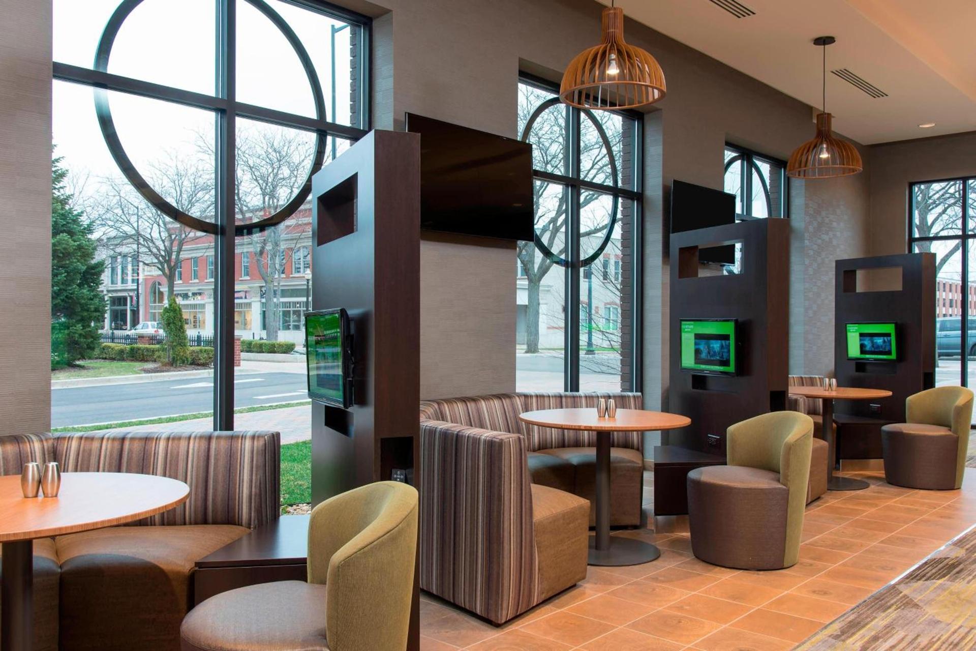 Courtyard by Marriott Holland Downtown photo 14