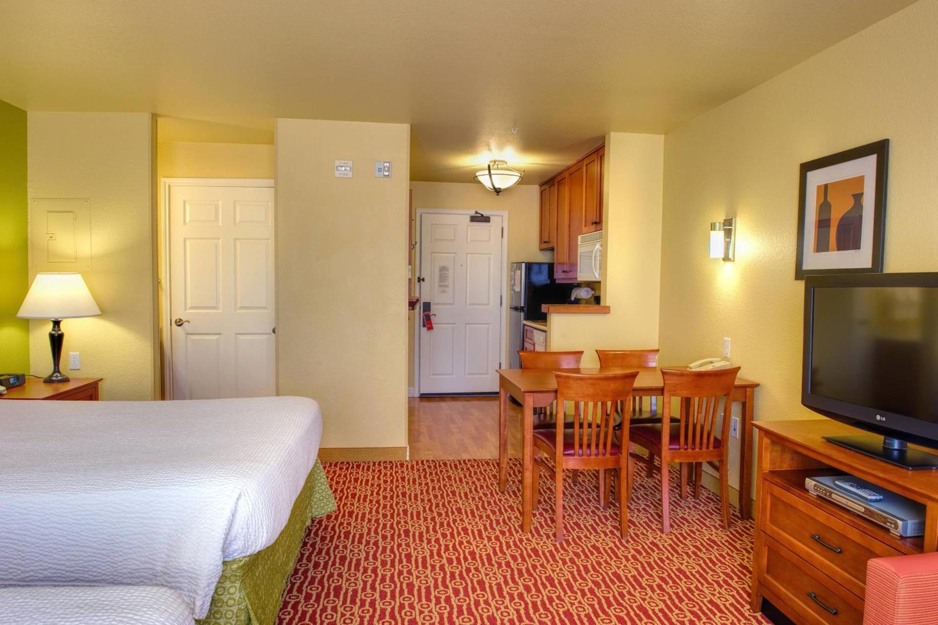 TownePlace Suites by Marriott Las Cruces photo 5