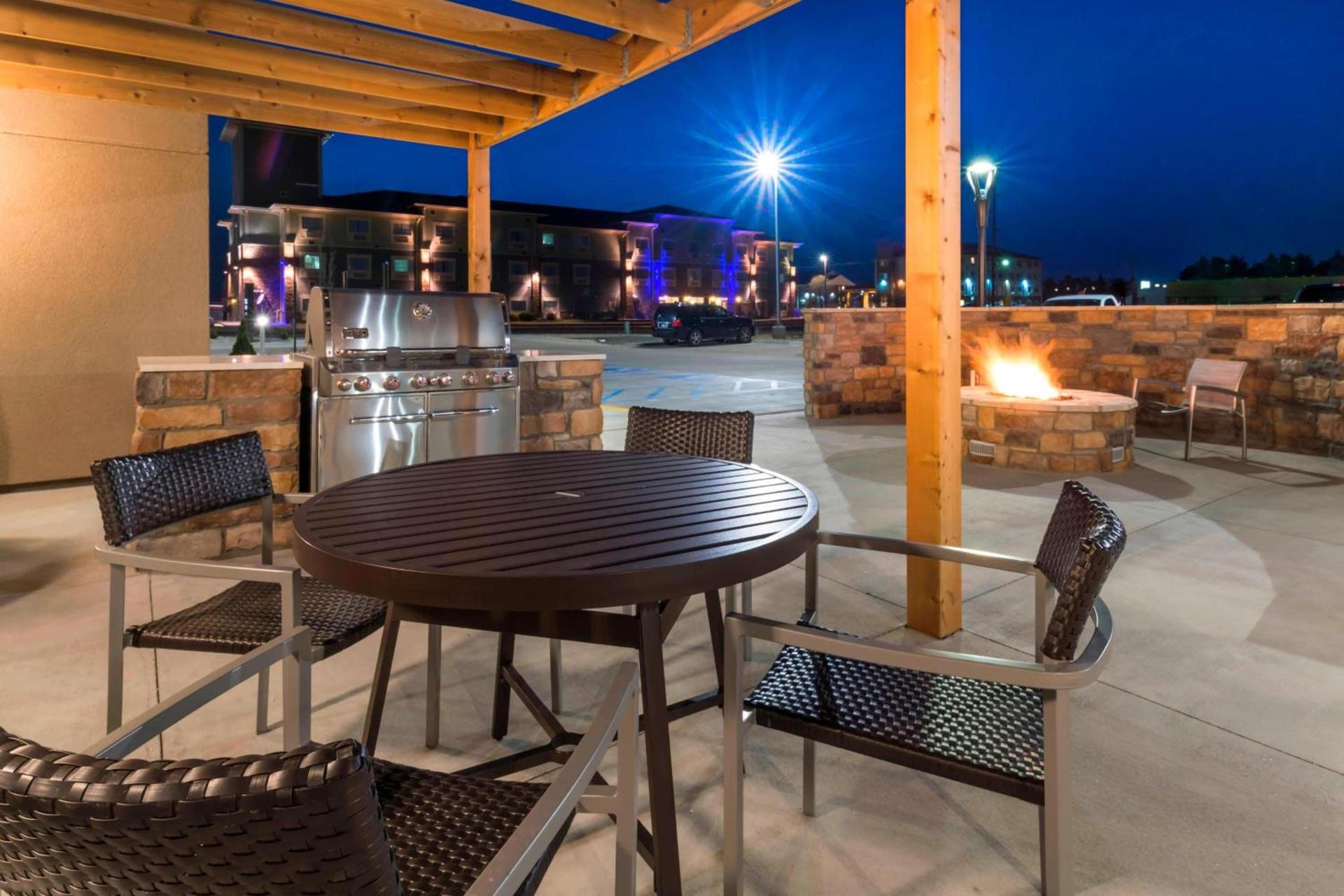 Towneplace Suites By Marriott Hays photo 29
