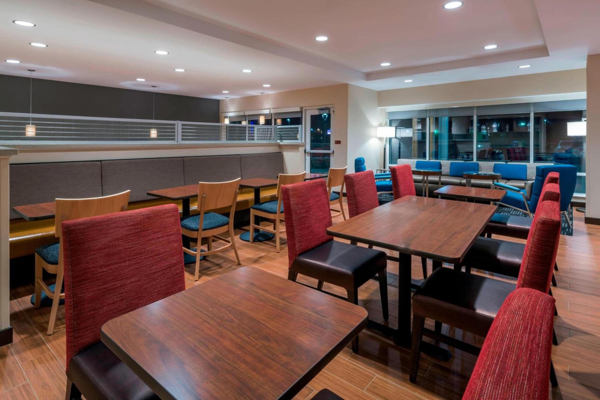 Towneplace Suites By Marriott Hays photo 30
