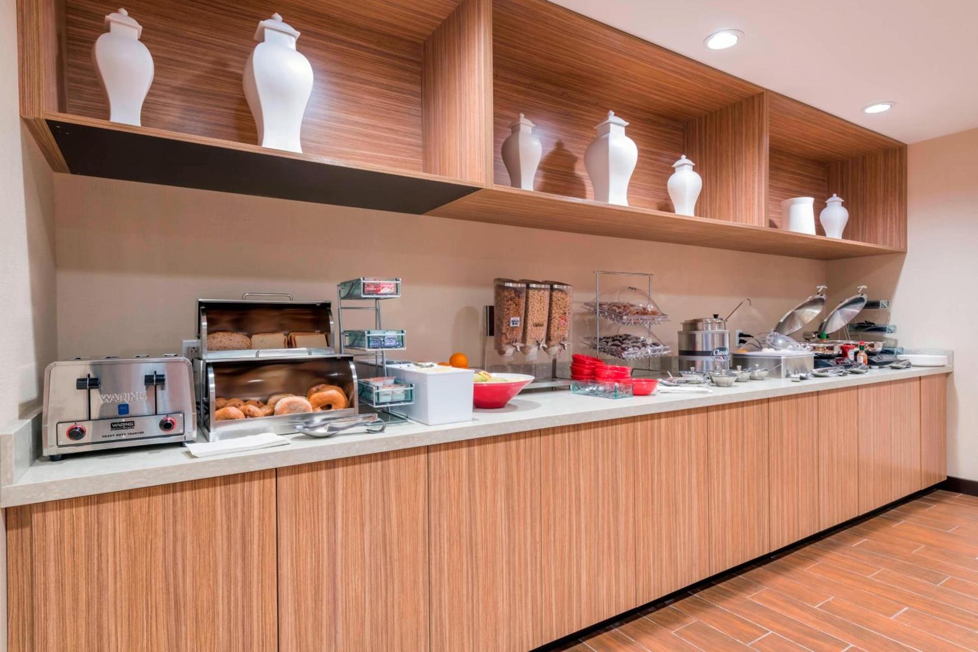 Towneplace Suites By Marriott Hays photo 31