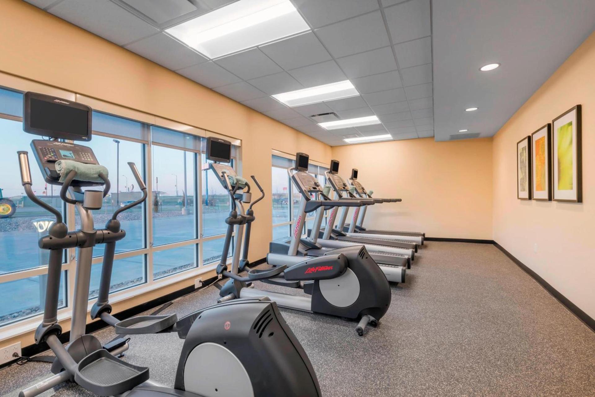 Towneplace Suites By Marriott Hays photo 38