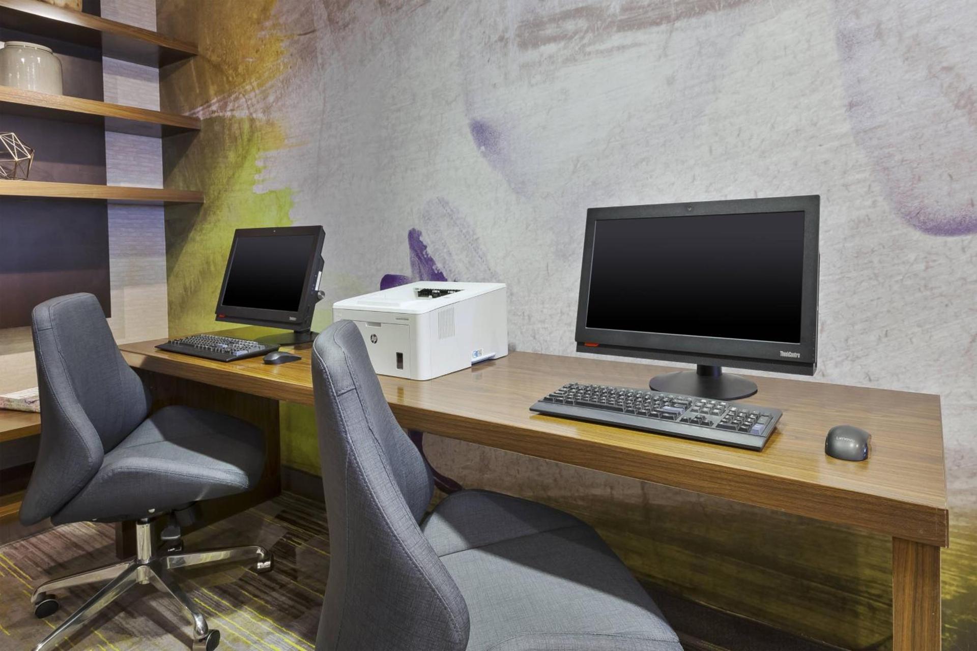 Courtyard by Marriott Secaucus Meadowlands photo 17