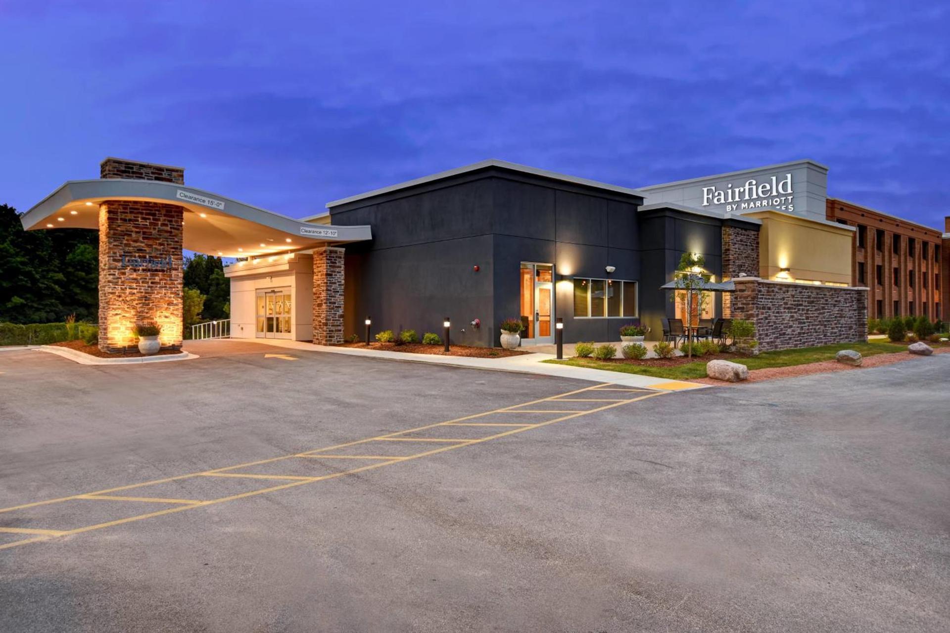 Fairfield Inn & Suites by Marriott Milwaukee North — hotel in Glendale