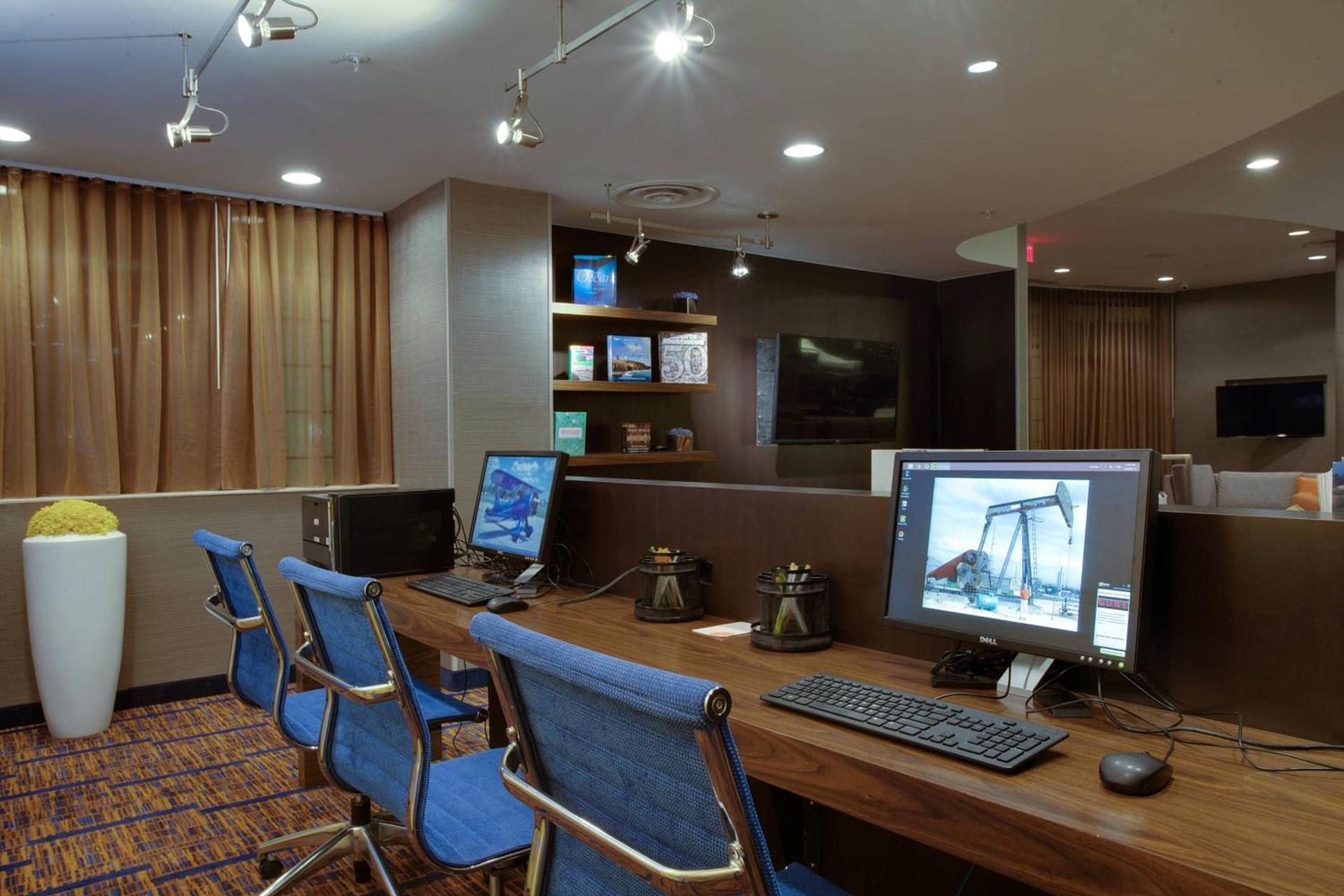Courtyard Republic Airport Long Island/Farmingdale photo 17