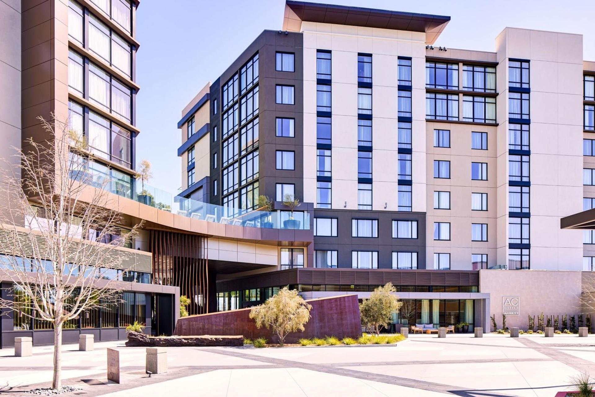 AC Hotel by Marriott Sunnyvale Moffett Park photo 13
