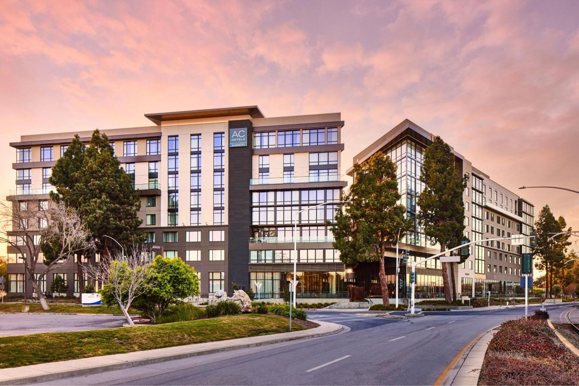 AC Hotel by Marriott Sunnyvale Moffett Park photo 14