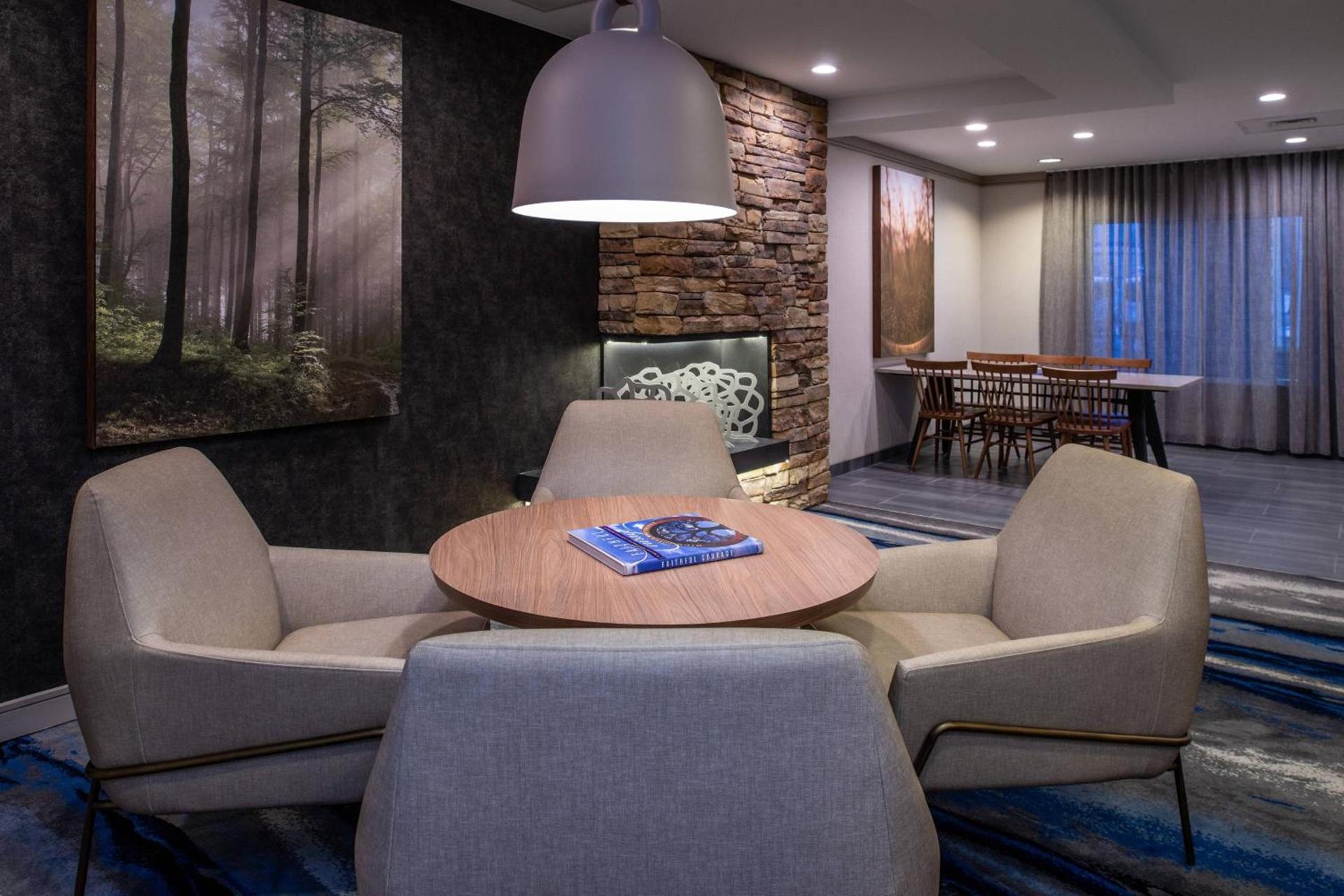 Fairfield Inn & Suites High Point Archdale photo 3