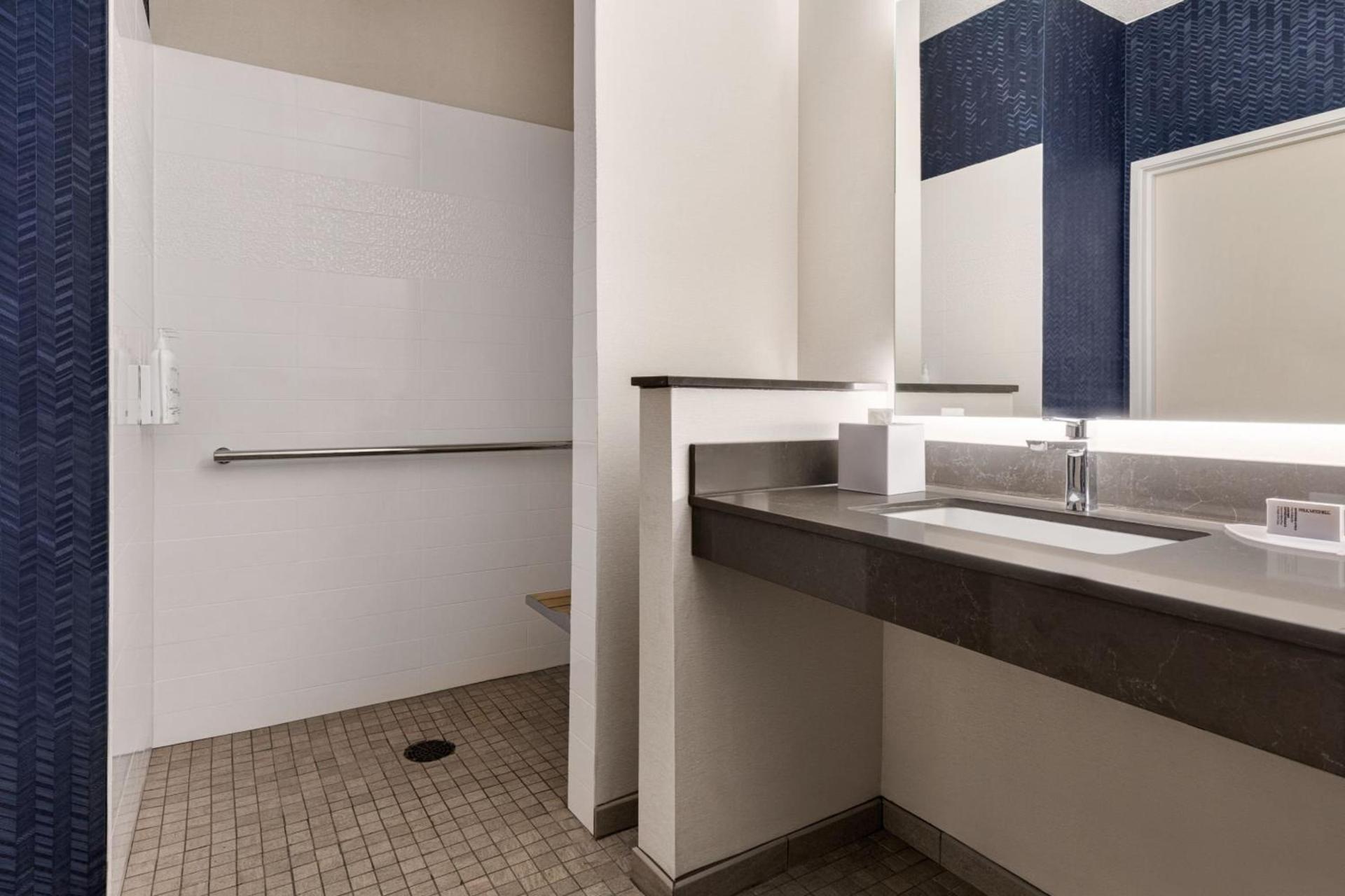 Fairfield Inn & Suites Findlay photo 15