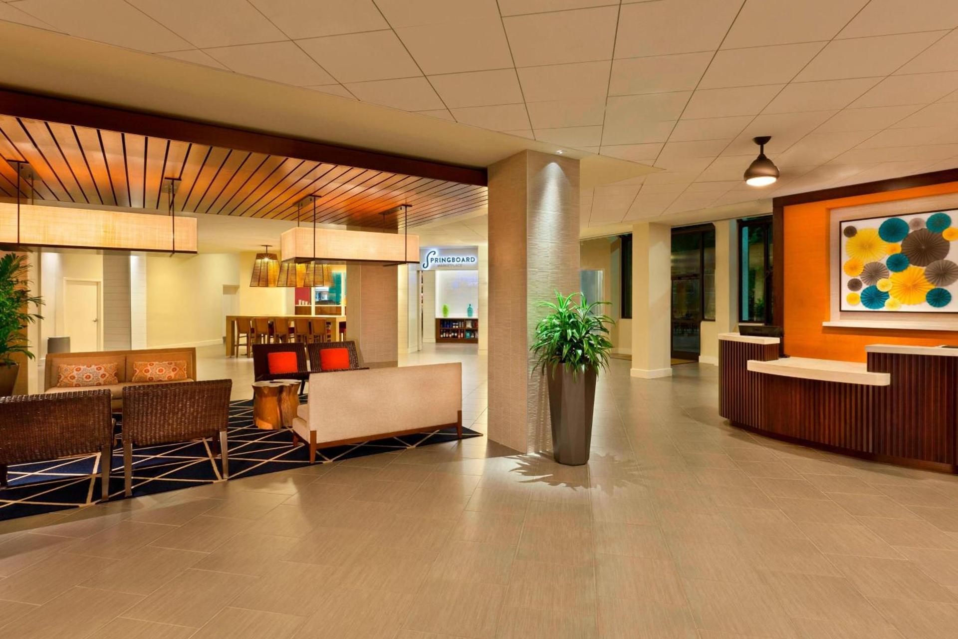 Sheraton Orlando Lake Buena Vista Resort - NEWLY RENOVATED! photo 4