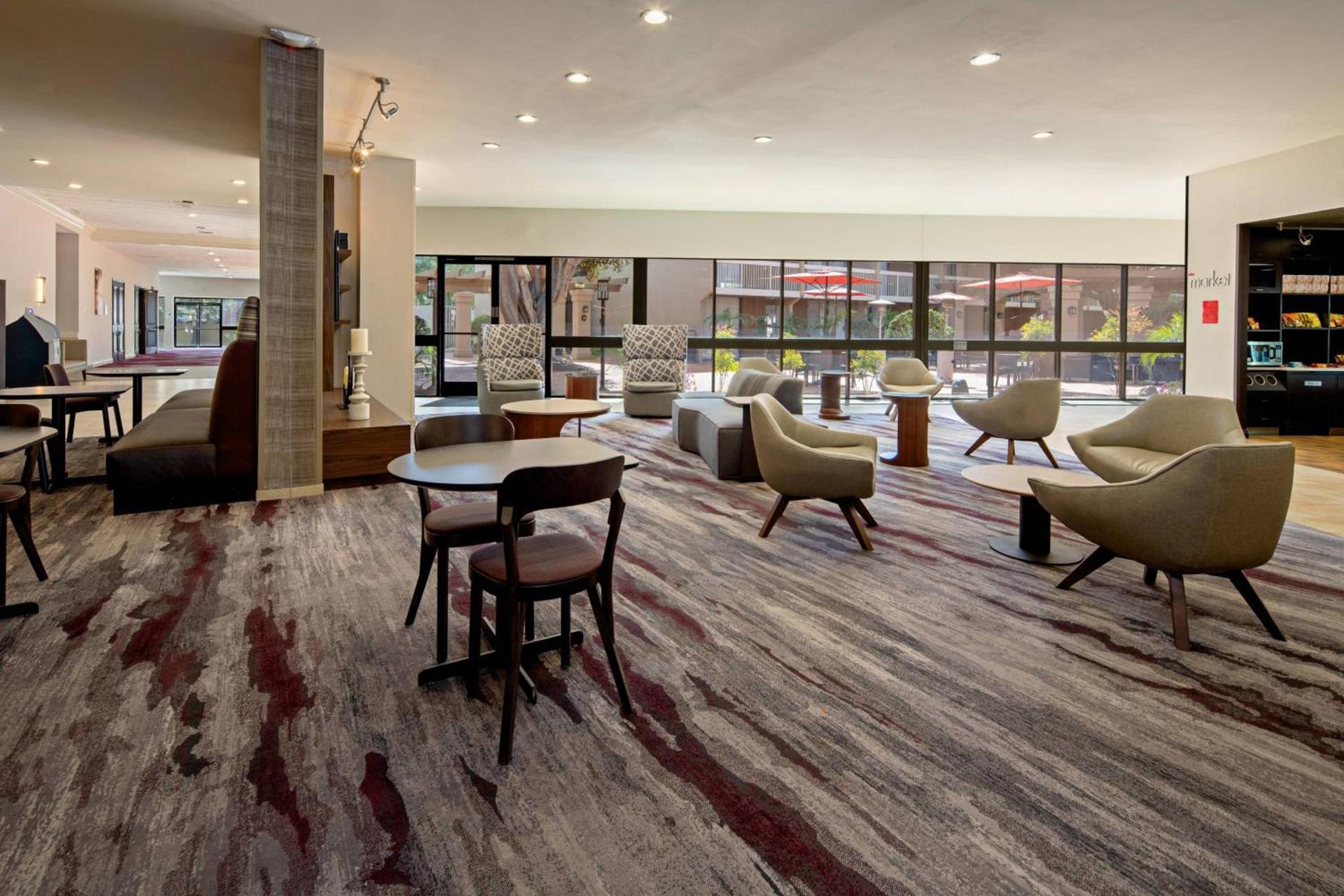 Holiday Inn Oxnard - Ventura by IHG photo 4