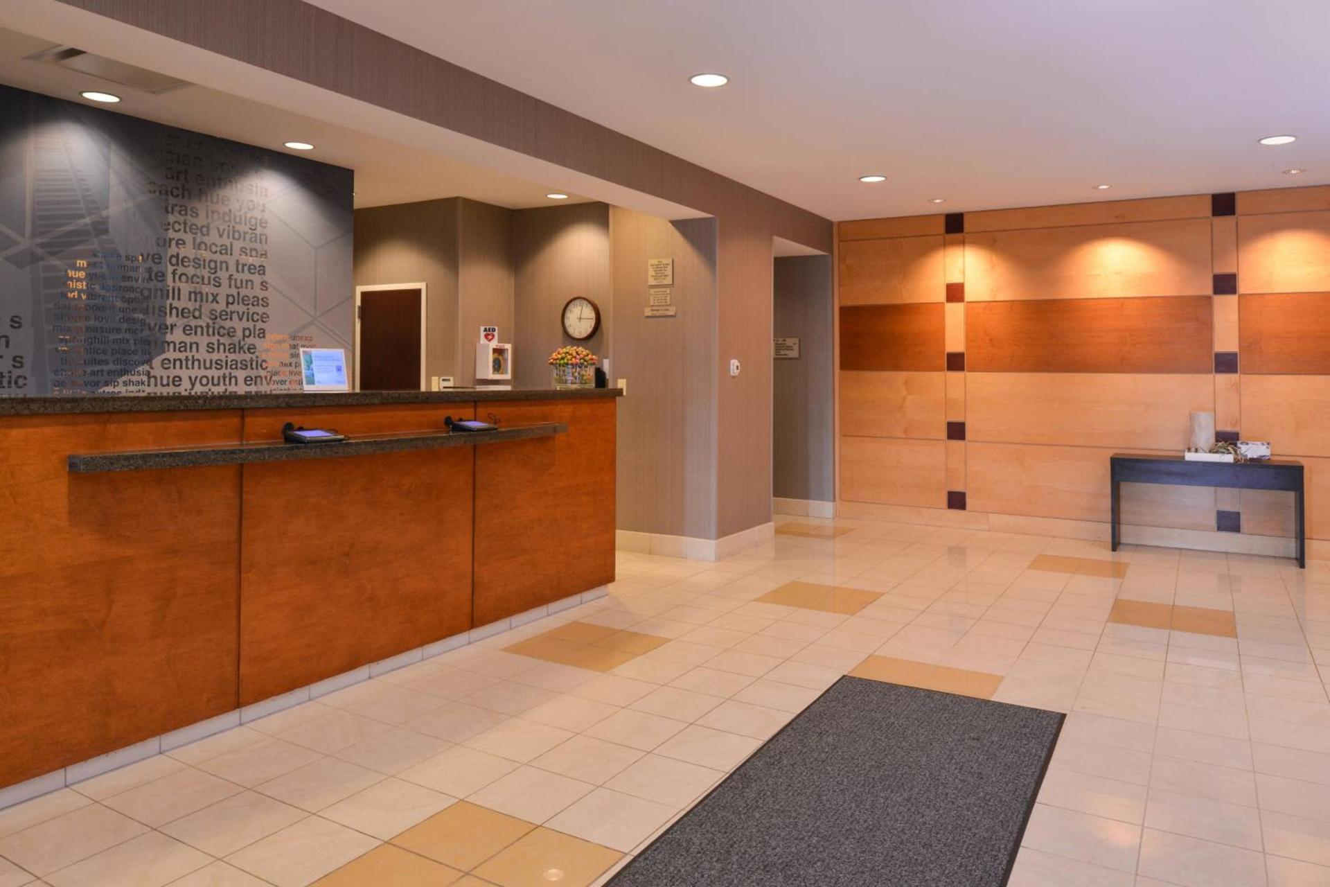 SpringHill Suites Pittsburgh Mills photo 4
