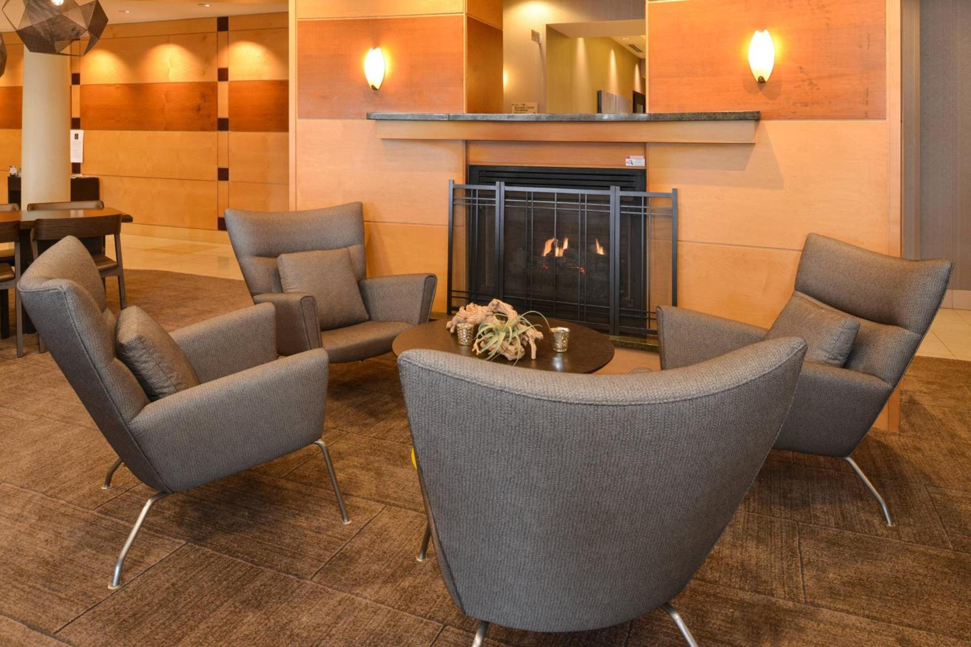 SpringHill Suites Pittsburgh Mills photo 5