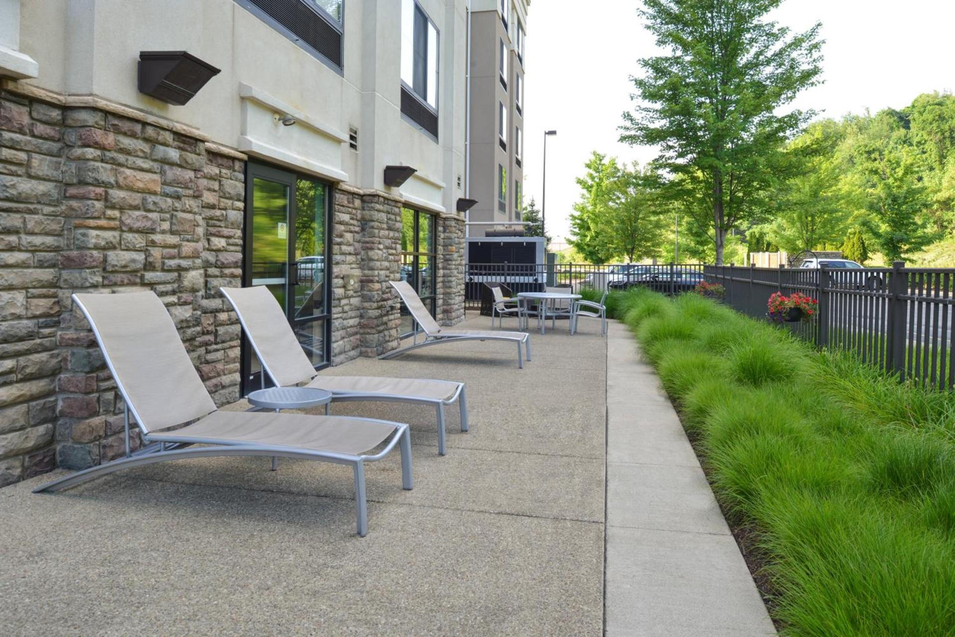 SpringHill Suites Pittsburgh Mills photo 7