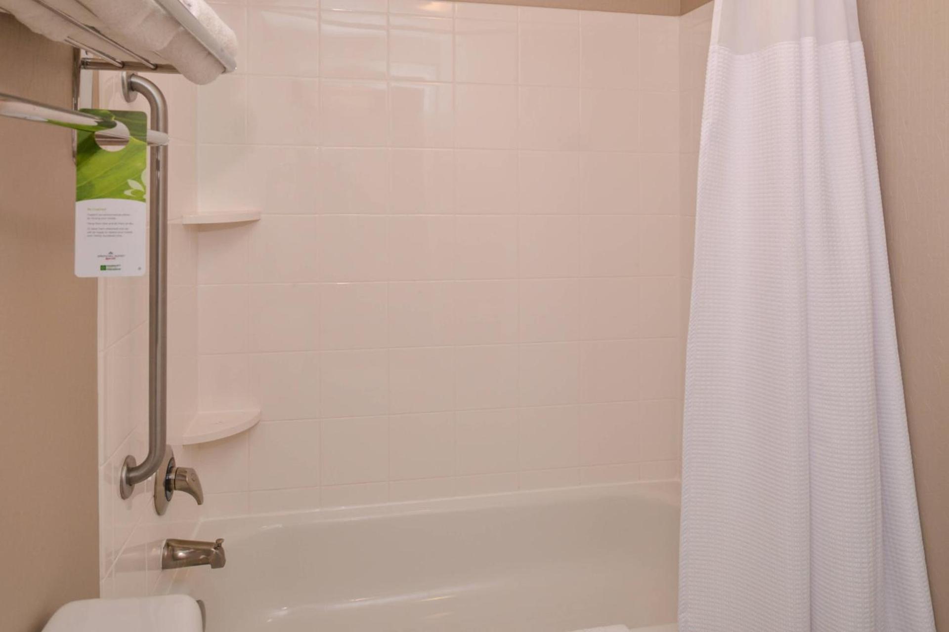 SpringHill Suites Pittsburgh Mills photo 13