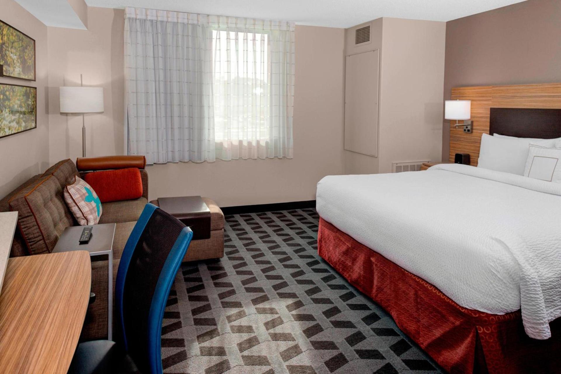 TownePlace Suites by Marriott Parkersburg photo 3