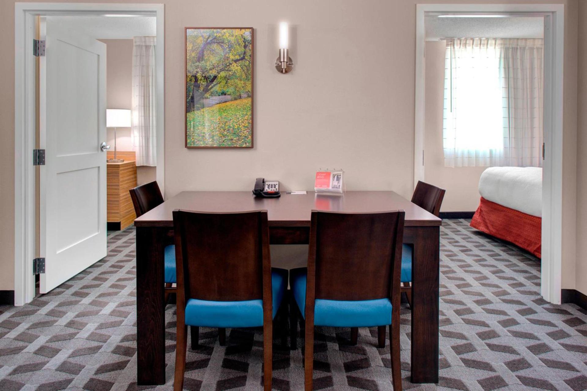 TownePlace Suites by Marriott Parkersburg photo 9
