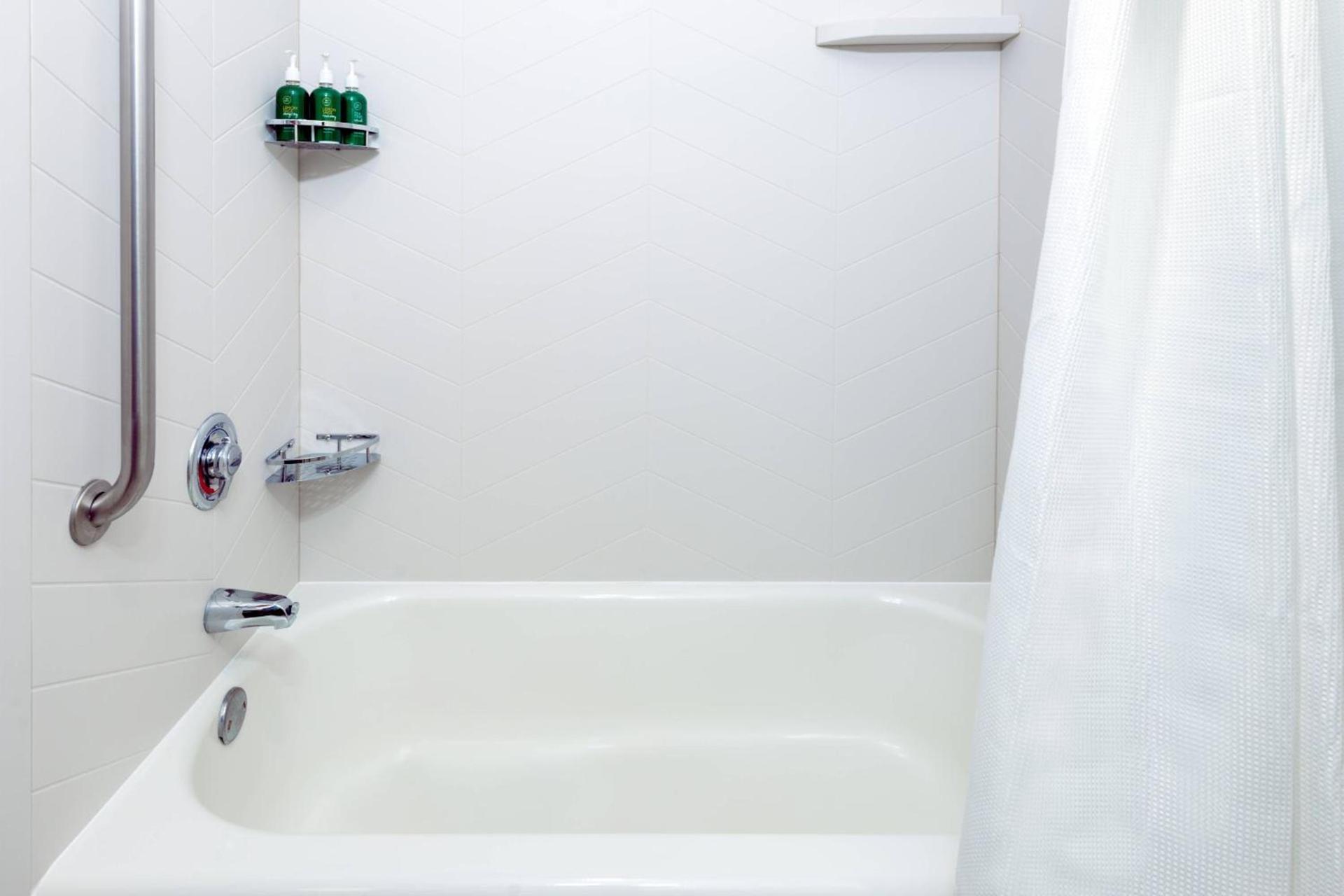 Fairfield Inn and Suites by Marriott Clearwater photo 12