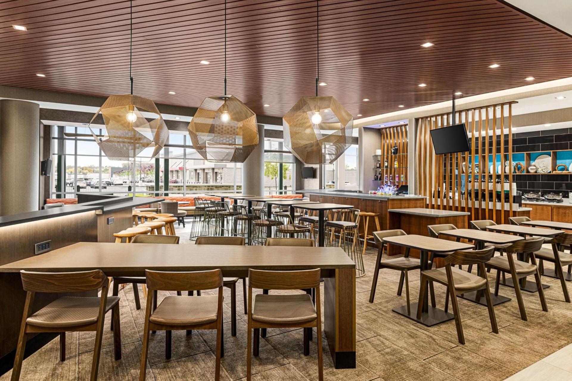 SpringHill Suites by Marriott Camp Hill photo 5