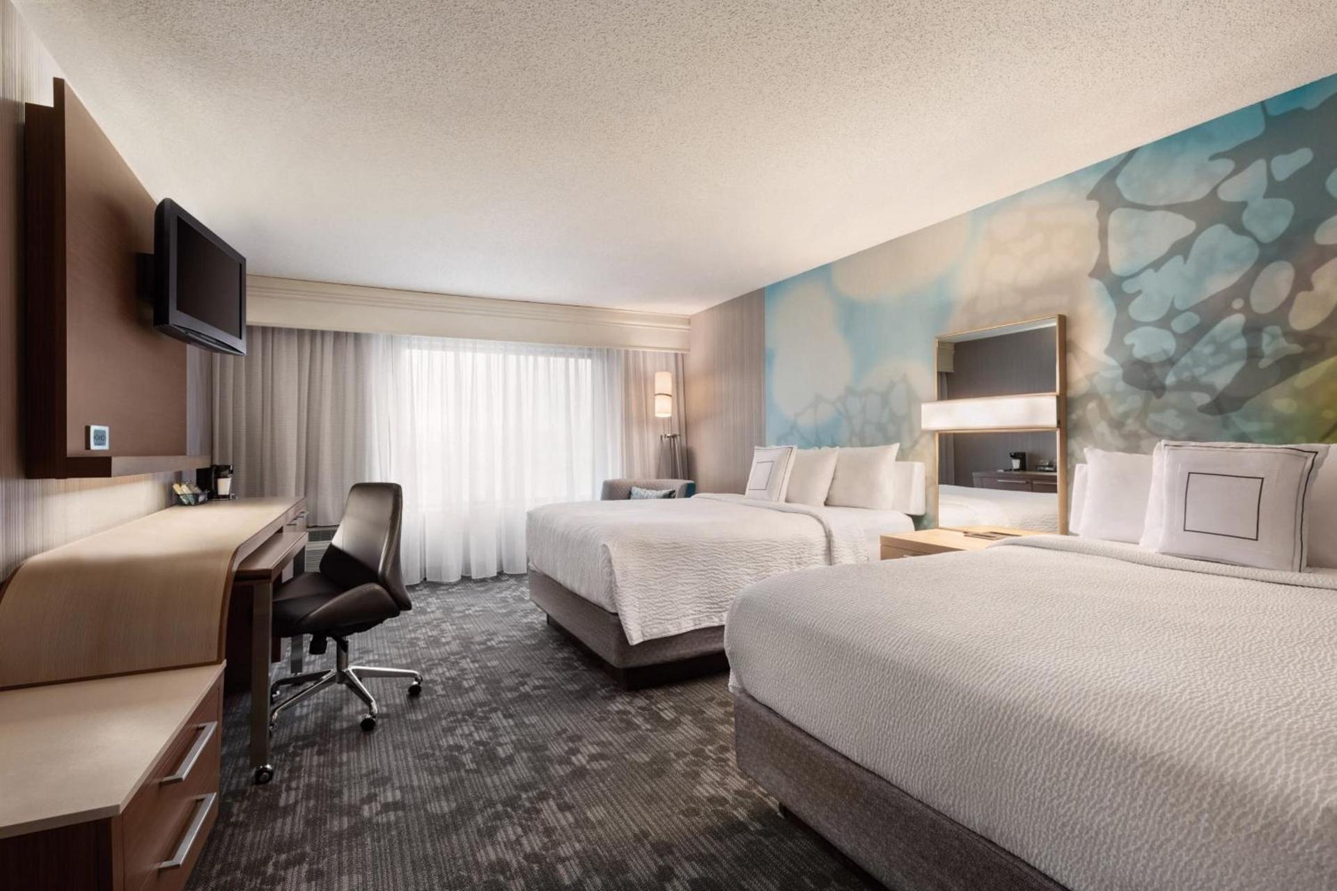 Courtyard by Marriott Topeka photo 6