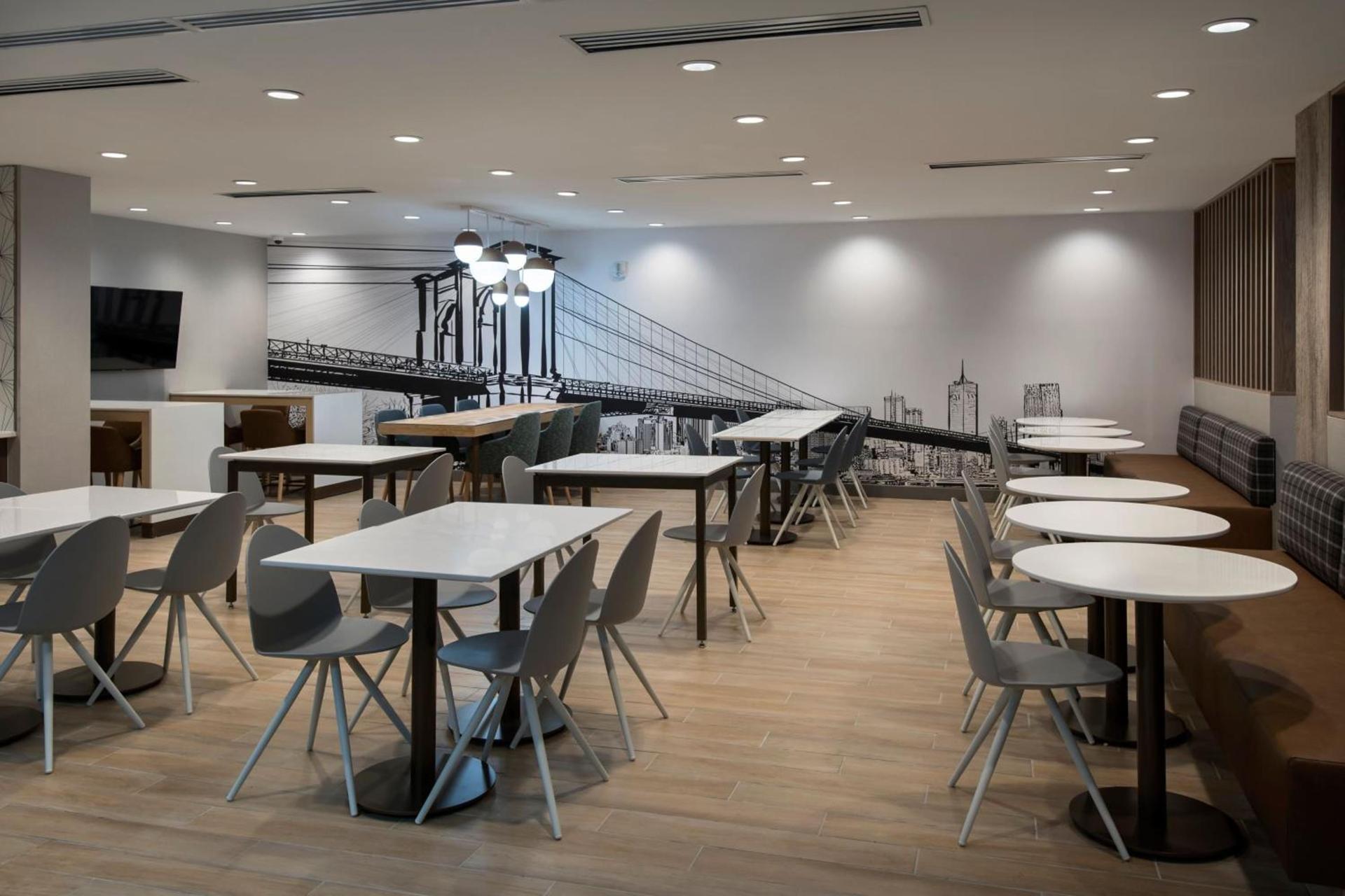 TownePlace Suites by Marriott New York Brooklyn photo 22