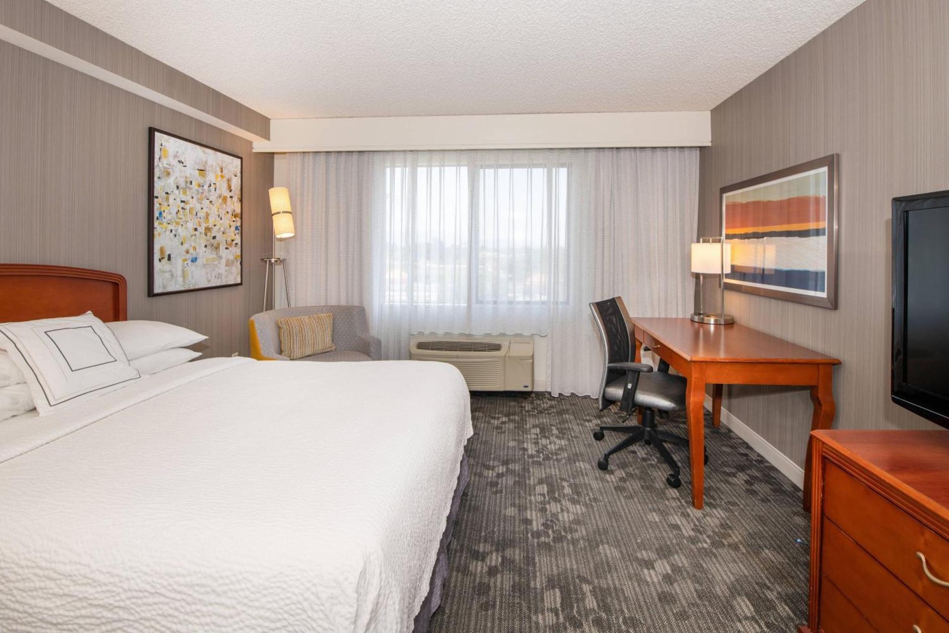 Courtyard by Marriott Newark Silicon Valley photo 12