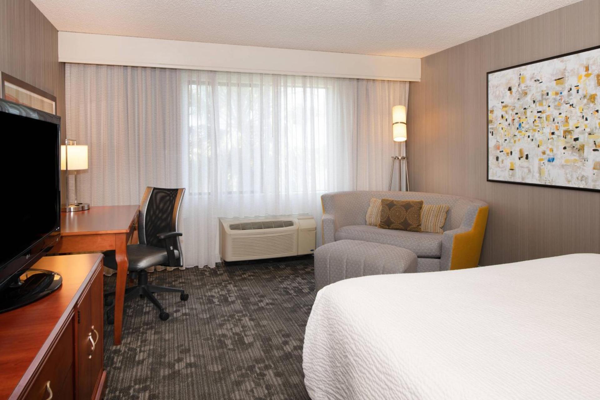 Courtyard by Marriott Newark Silicon Valley photo 10