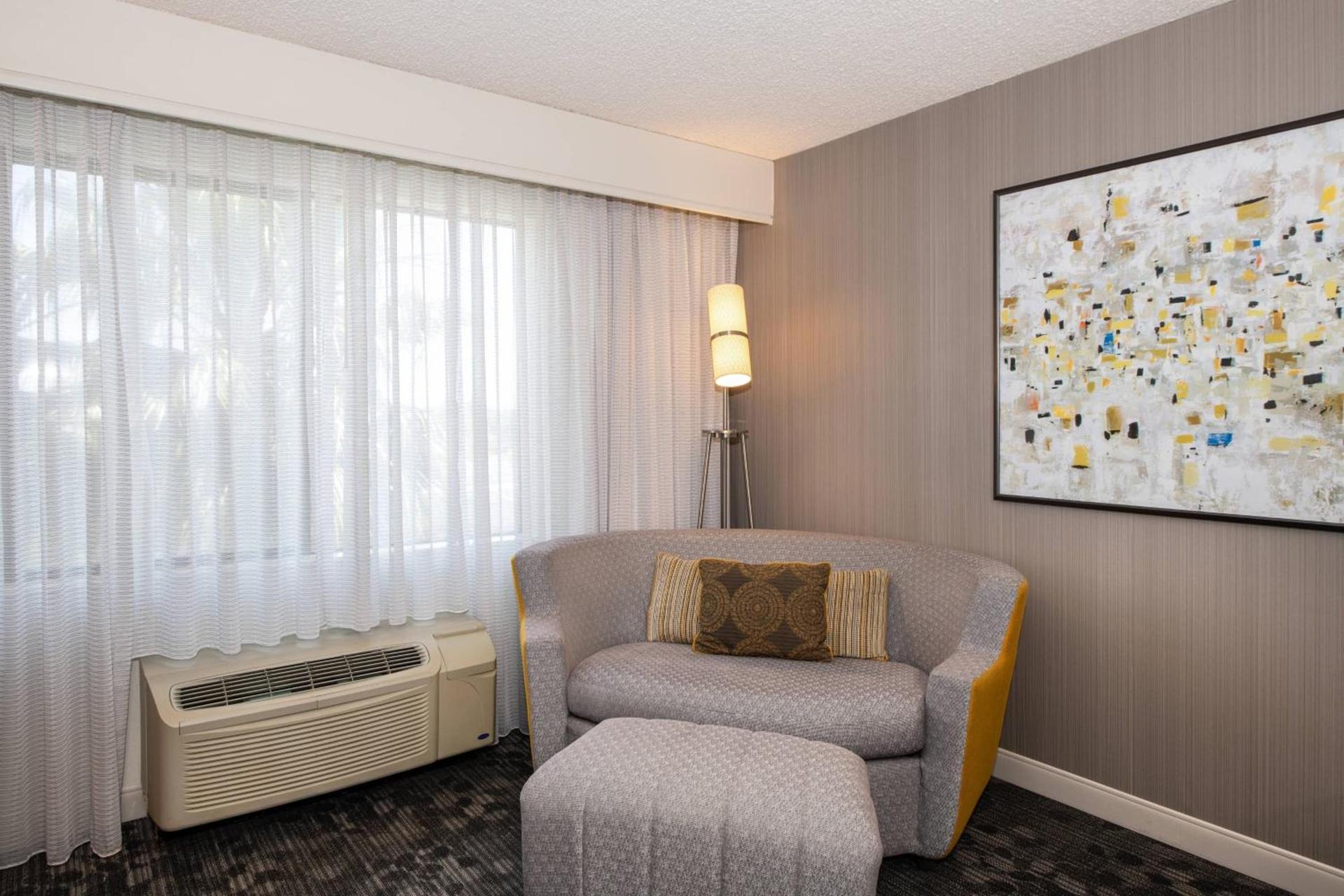 Courtyard by Marriott Newark Silicon Valley photo 23
