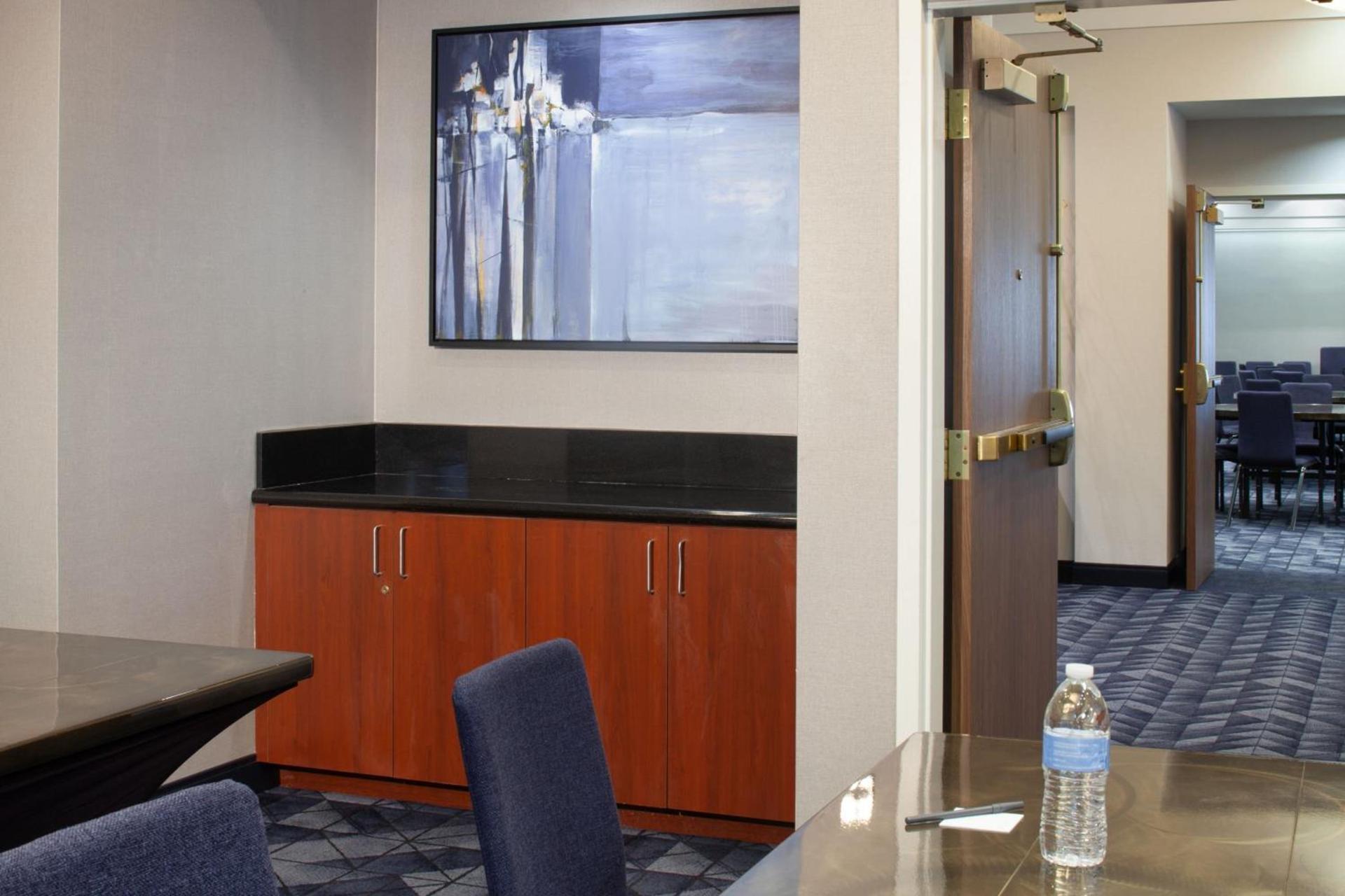 Courtyard by Marriott Newark Silicon Valley photo 48