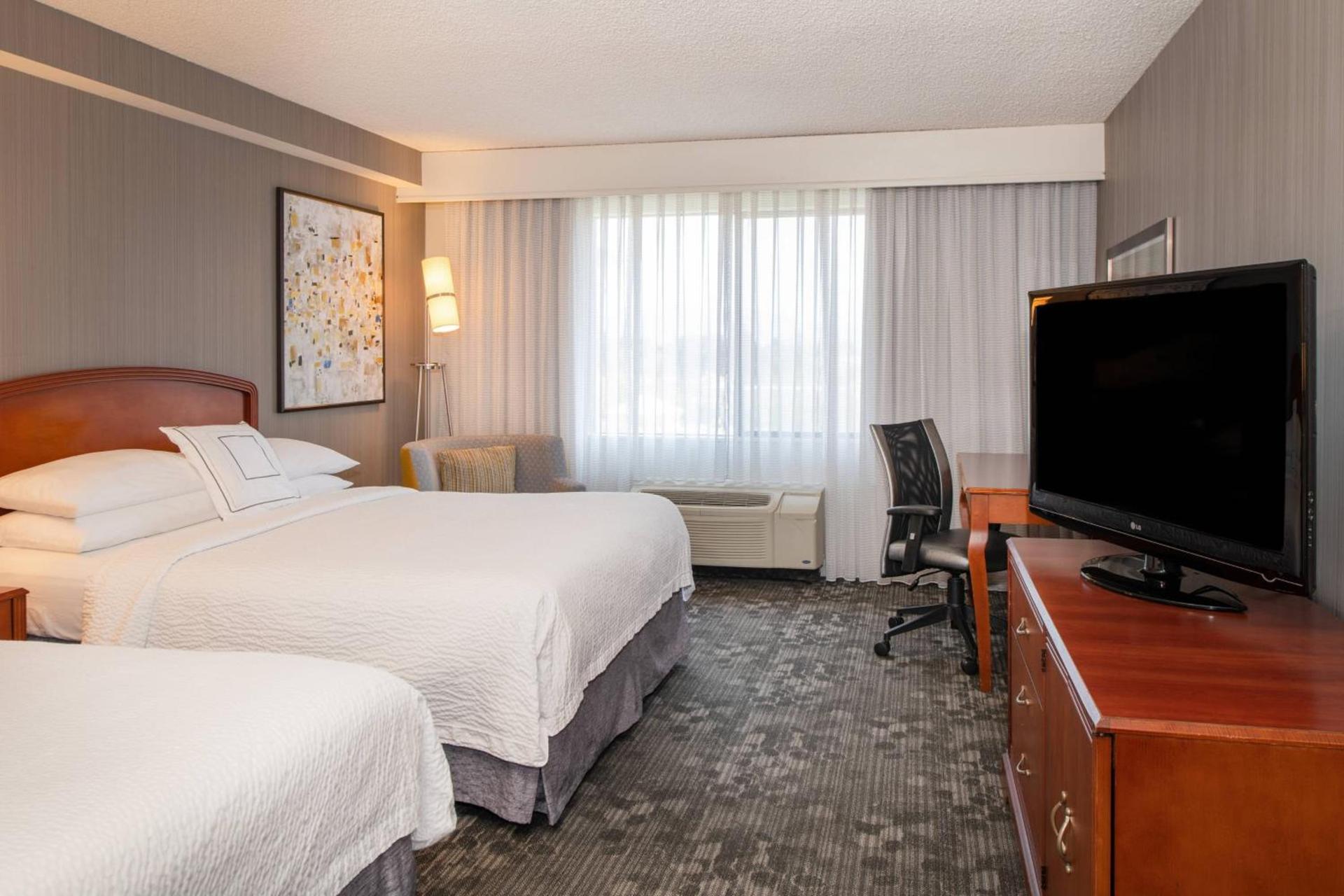 Courtyard by Marriott Newark Silicon Valley photo 11