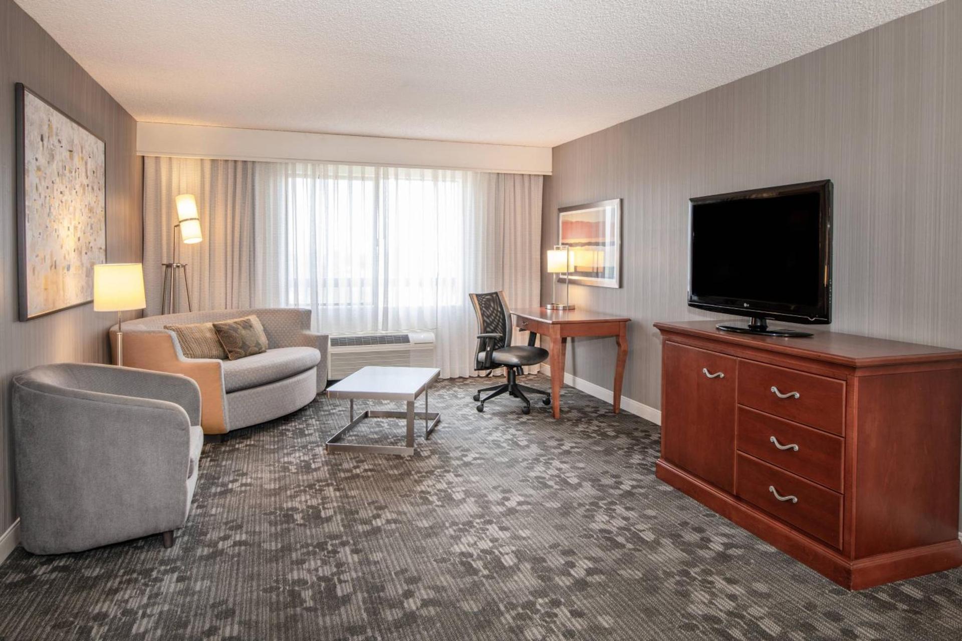 Courtyard by Marriott Newark Silicon Valley photo 29