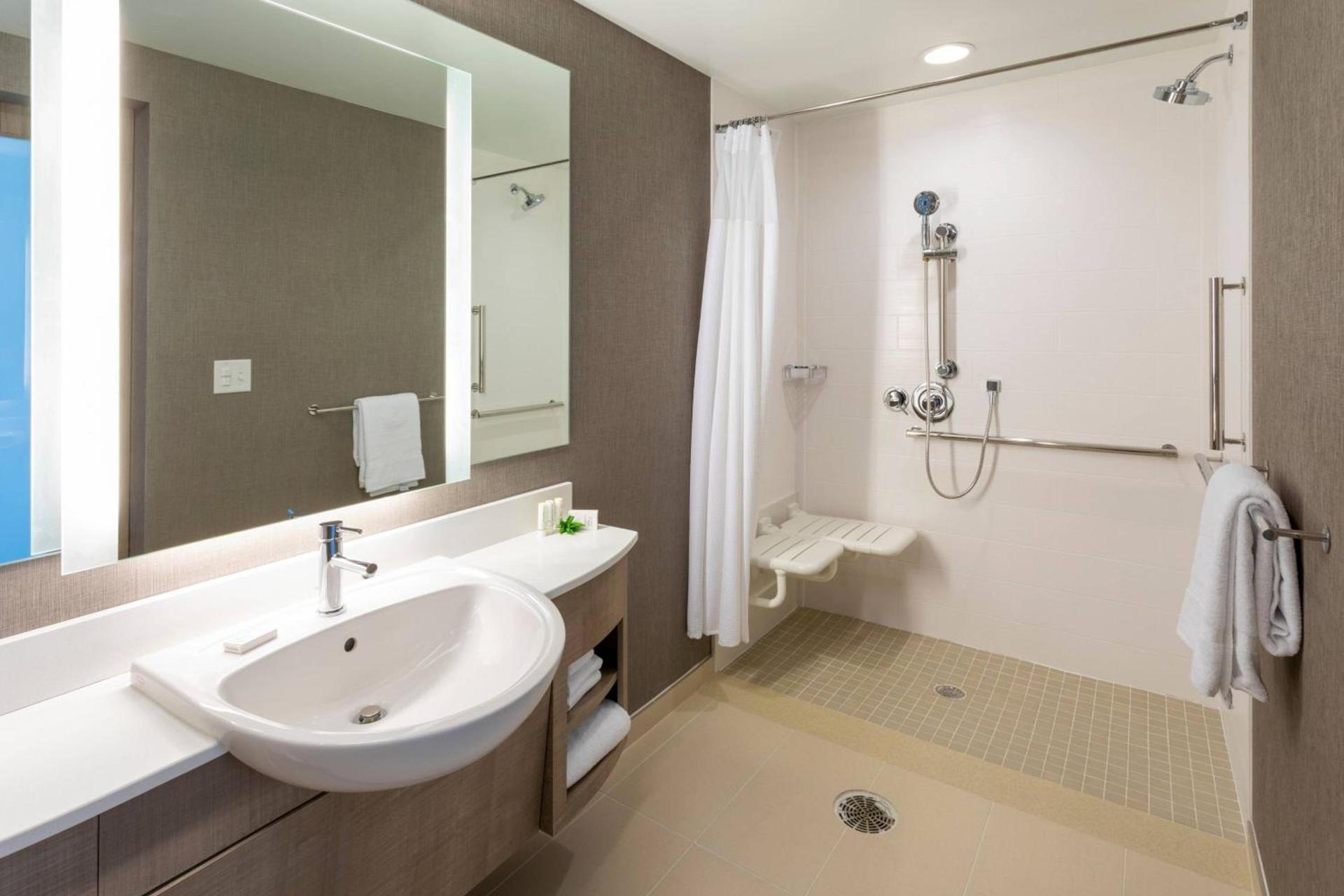 SpringHill Suites Minneapolis Maple Grove/Arbor Lakes photo 14
