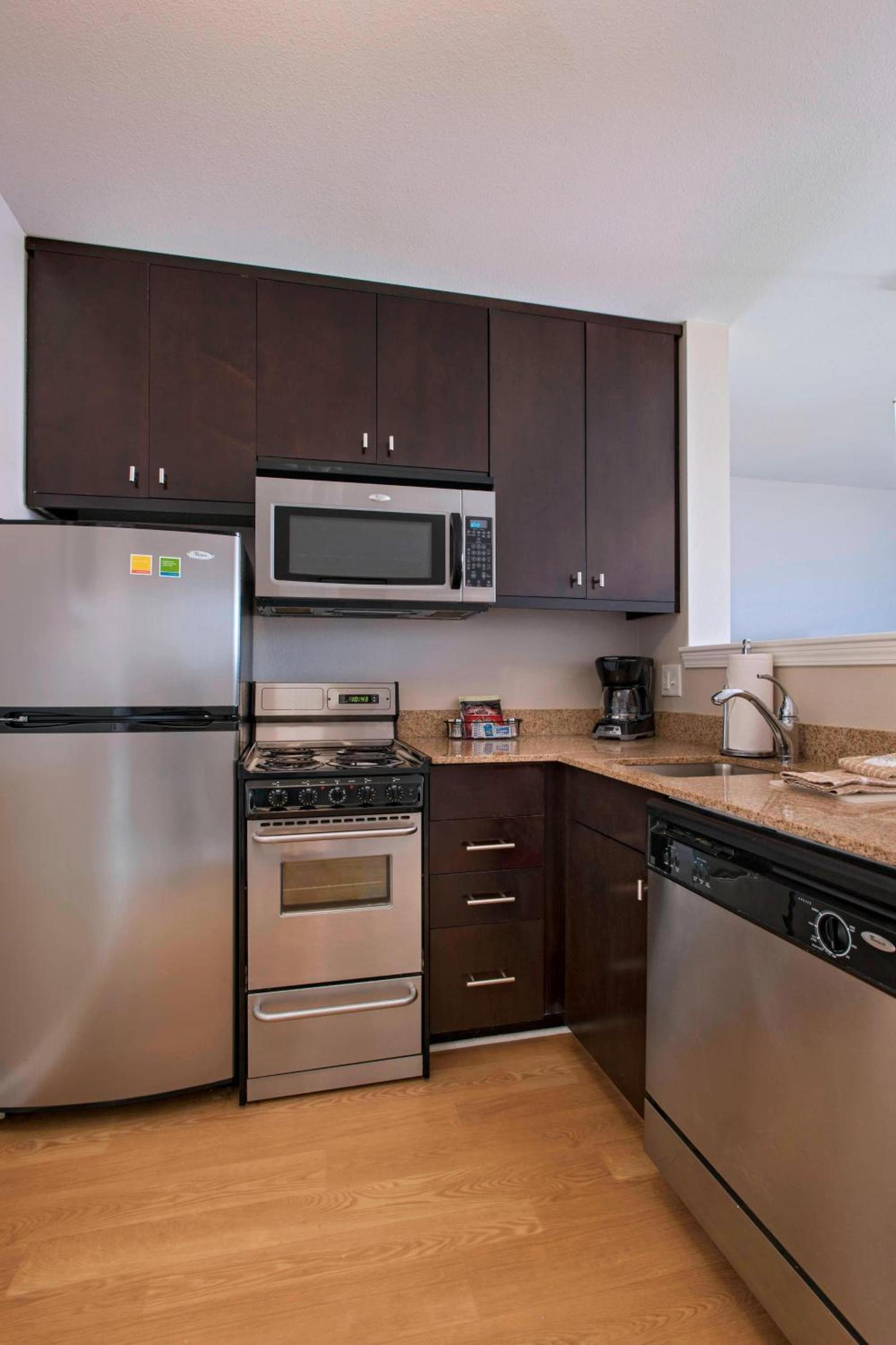 TownePlace Suites Fayetteville Cross Creek photo 17